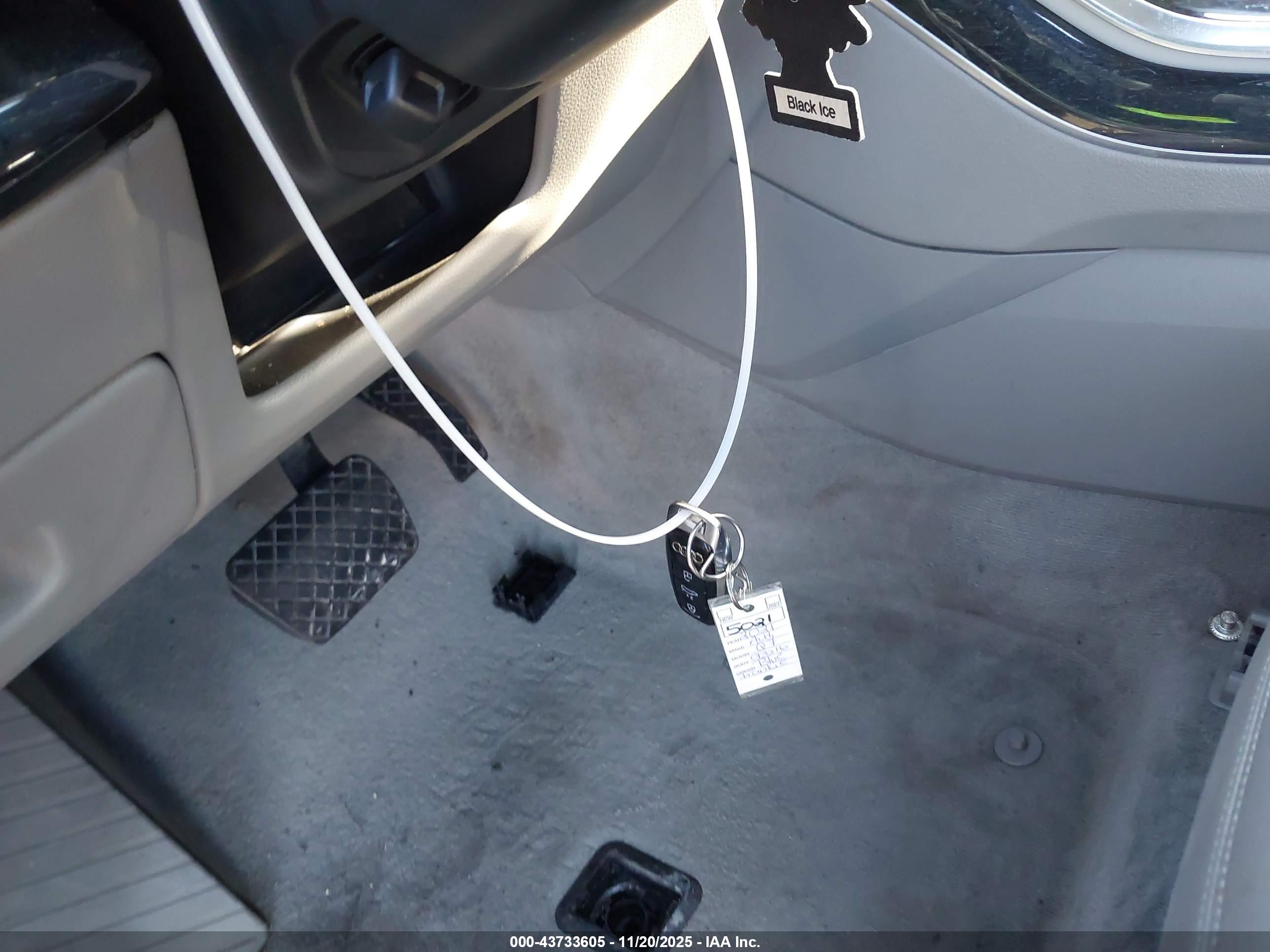 AUDI Q7 image 11