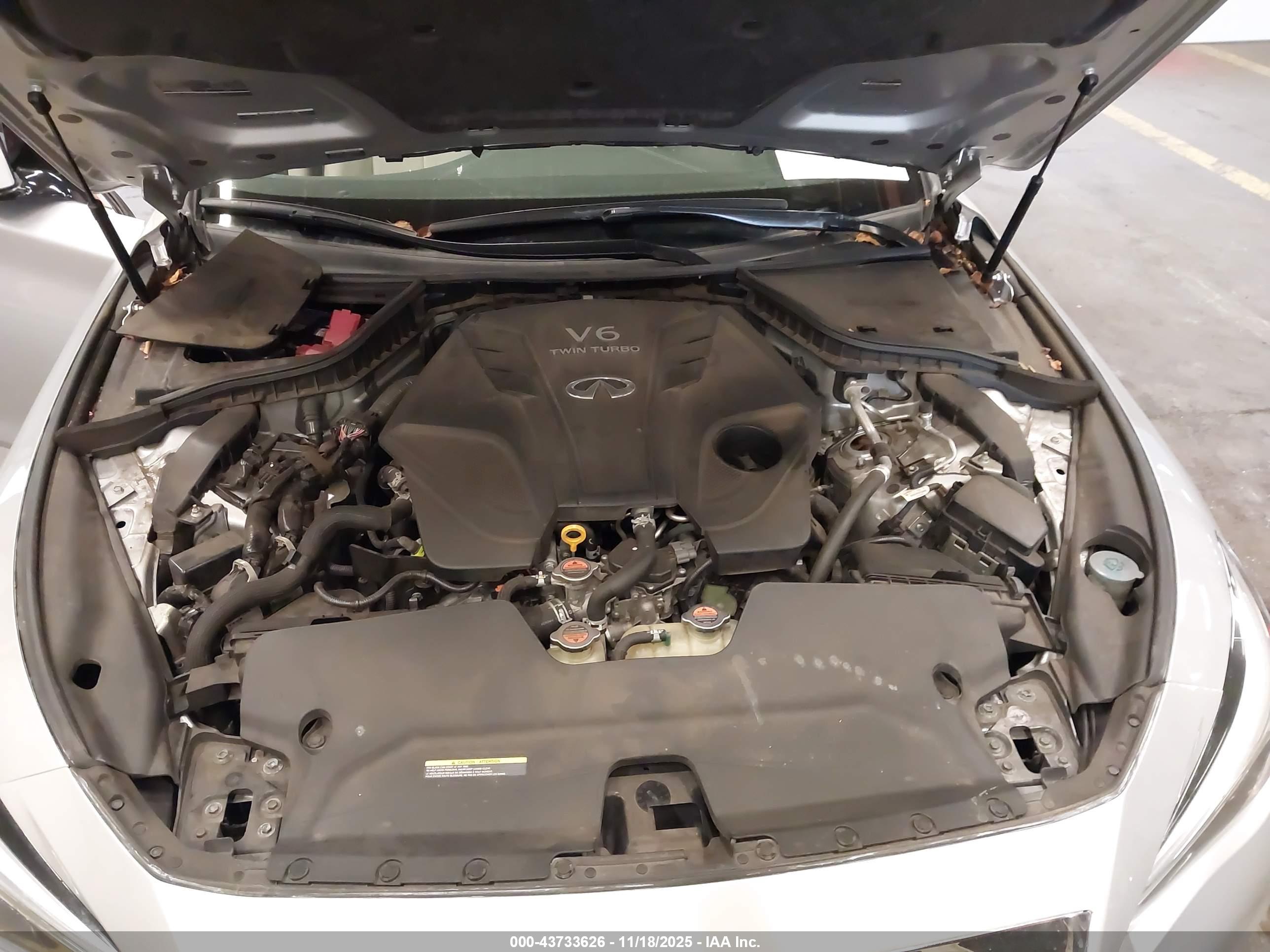 INFINITI Q50 image 10