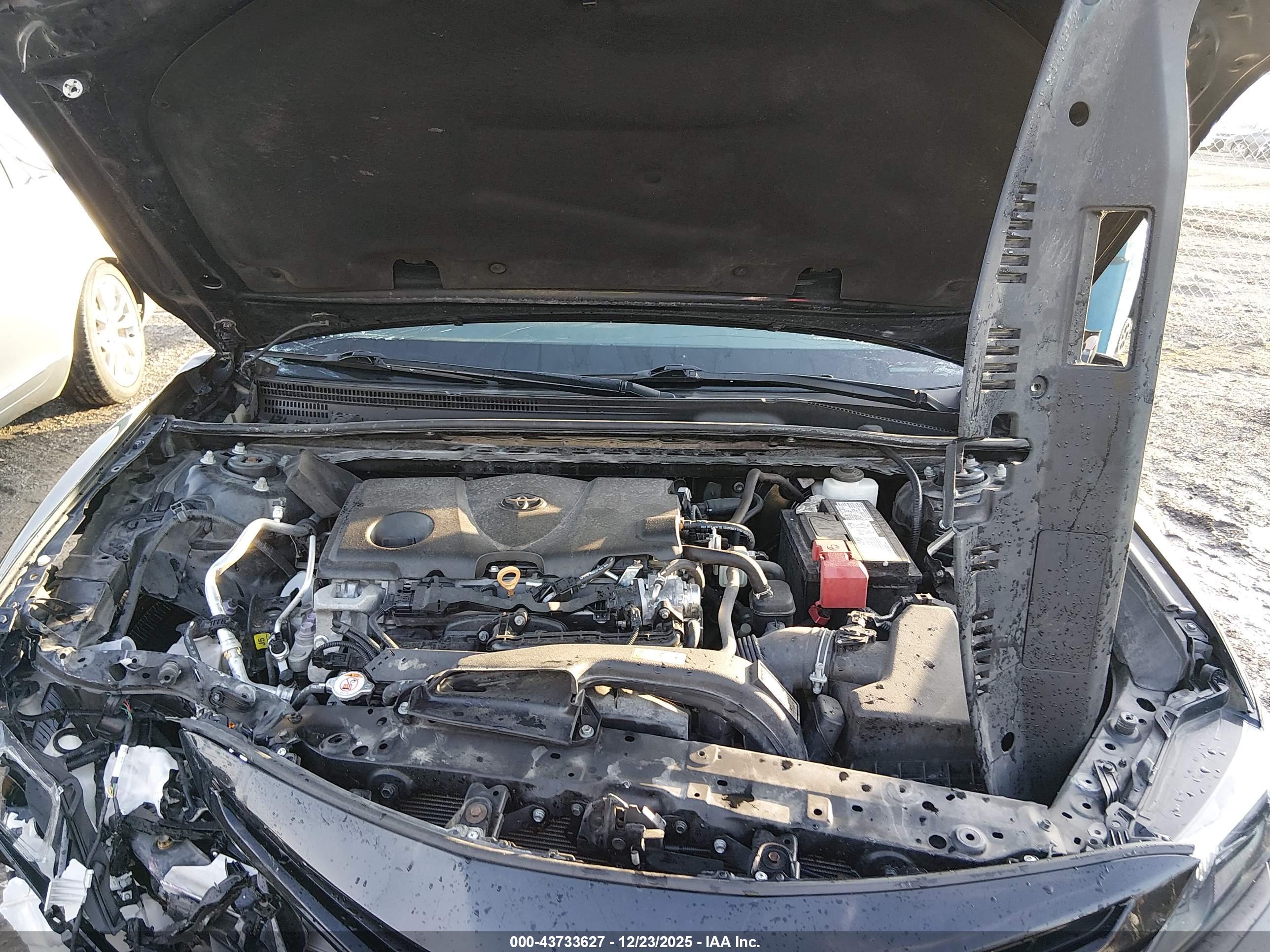 TOYOTA CAMRY image 10