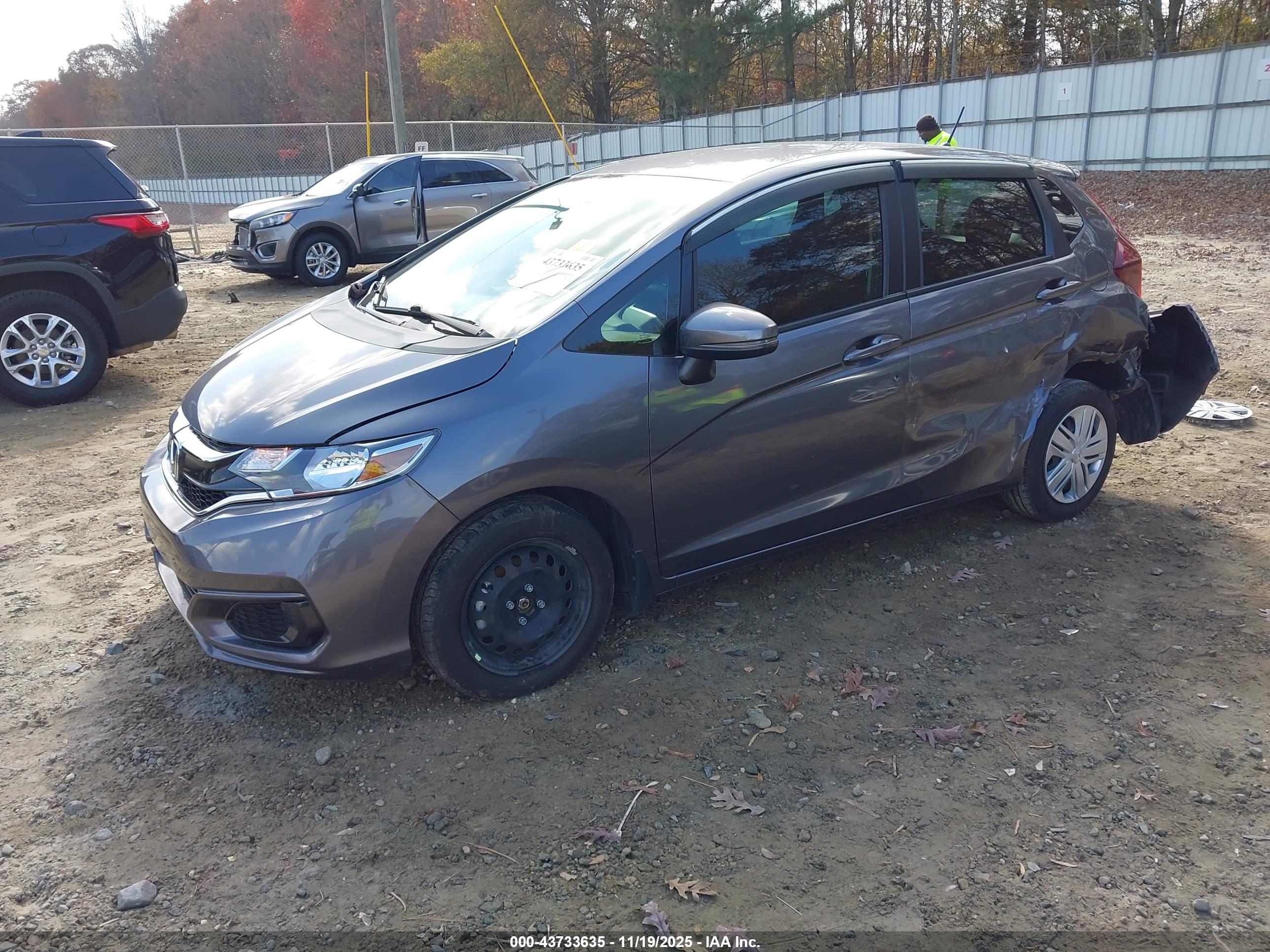 HONDA FIT image 2