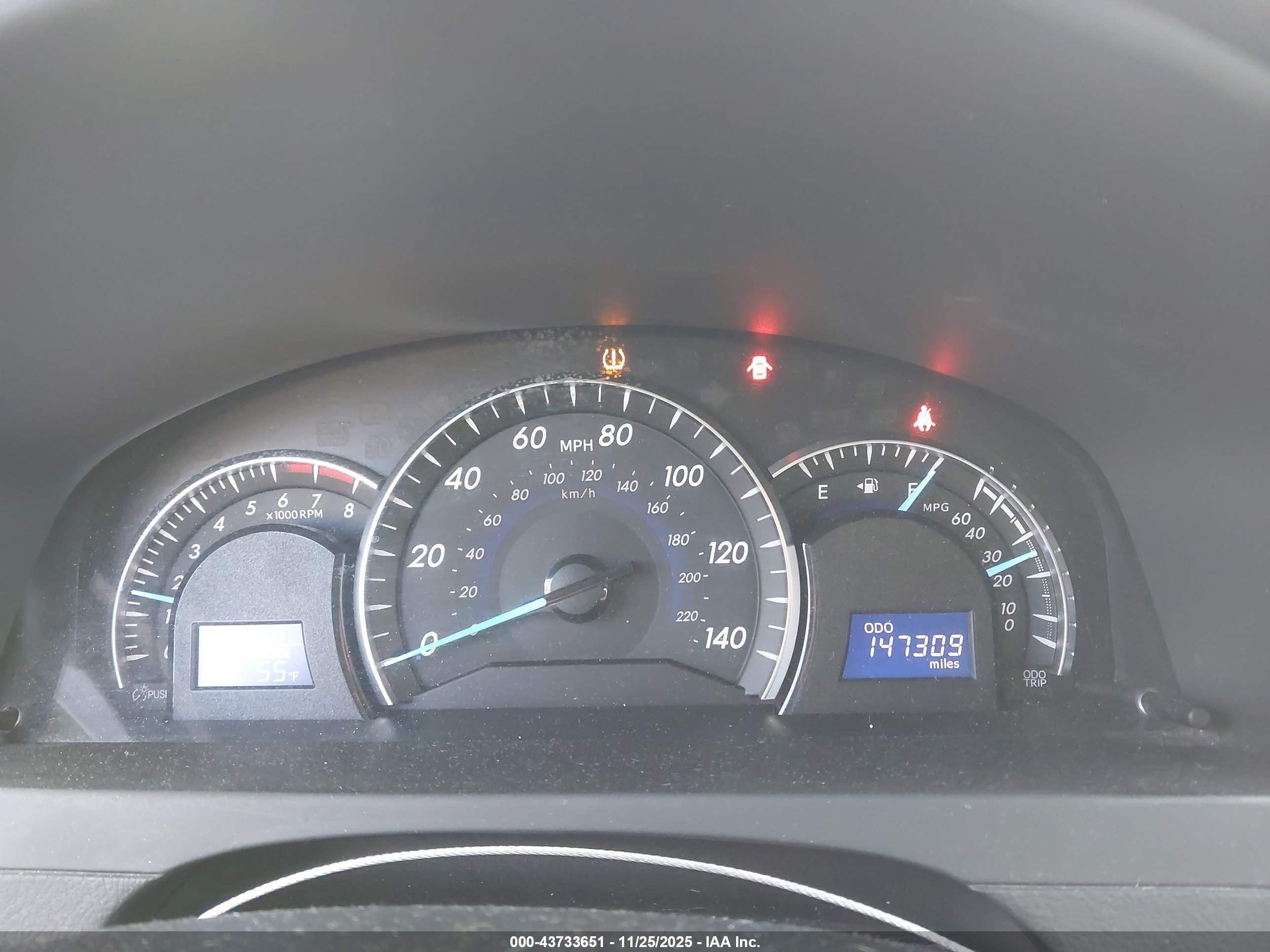 TOYOTA CAMRY image 7