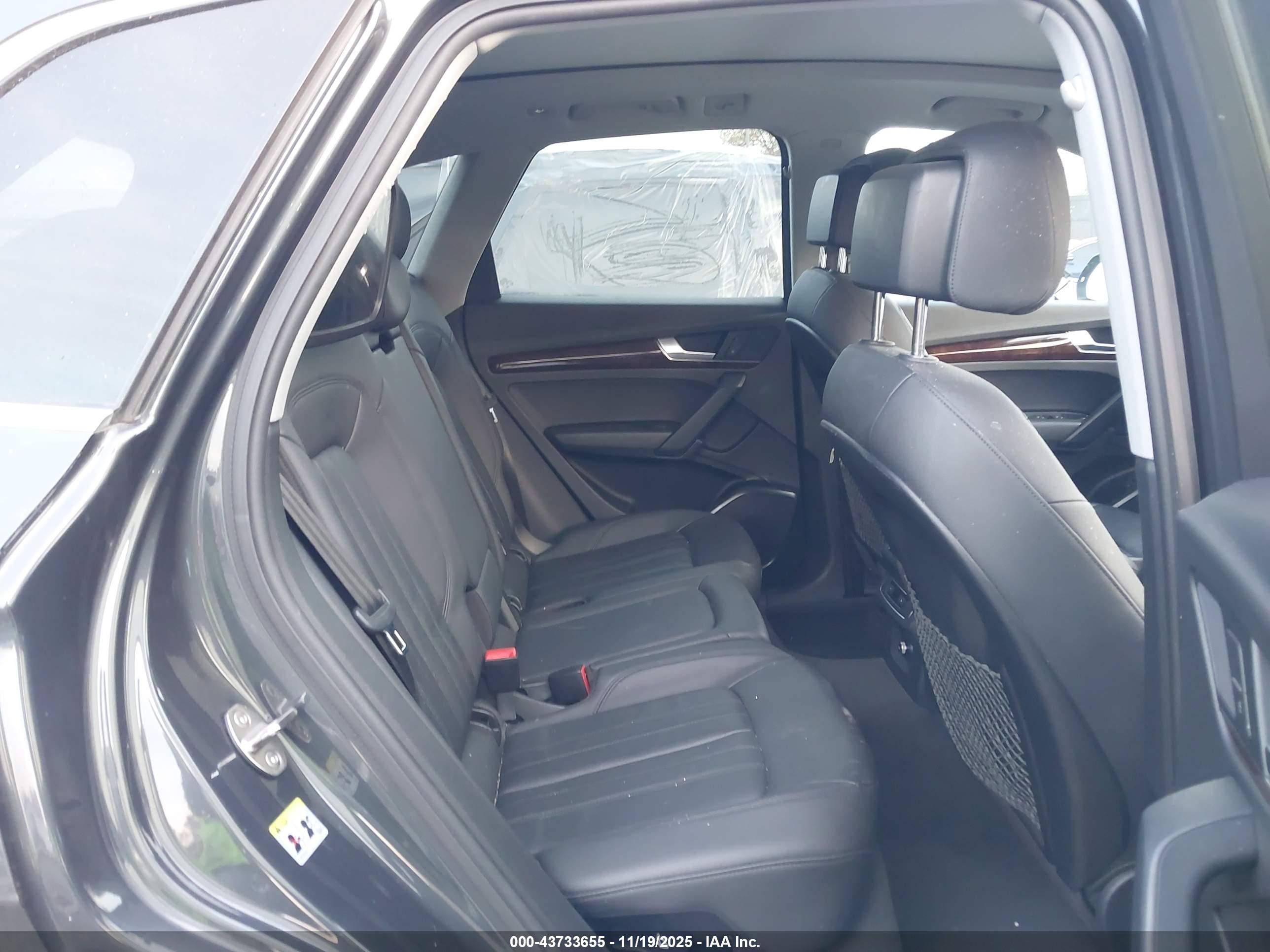 AUDI Q5 image 8