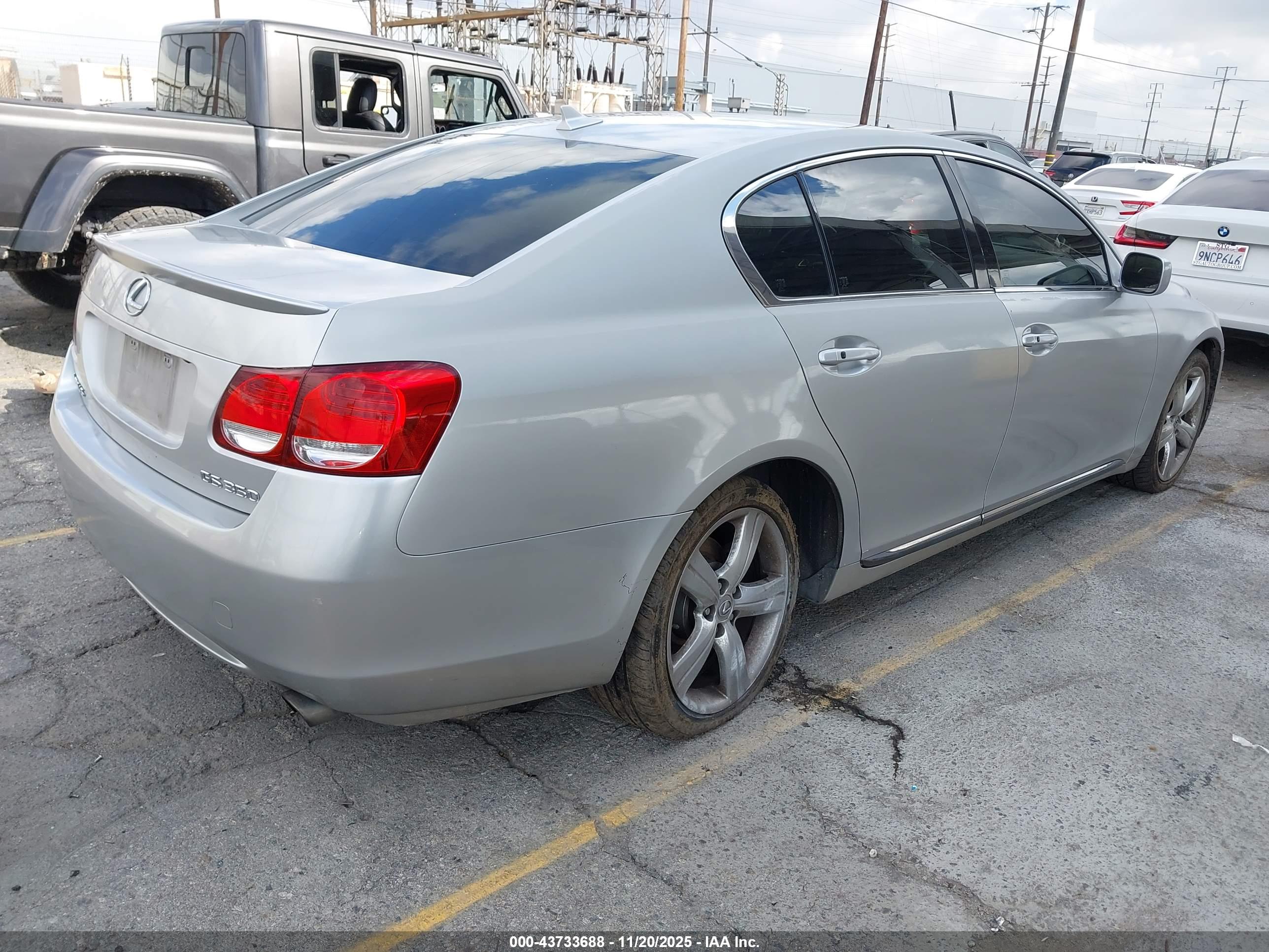LEXUS GS image 4