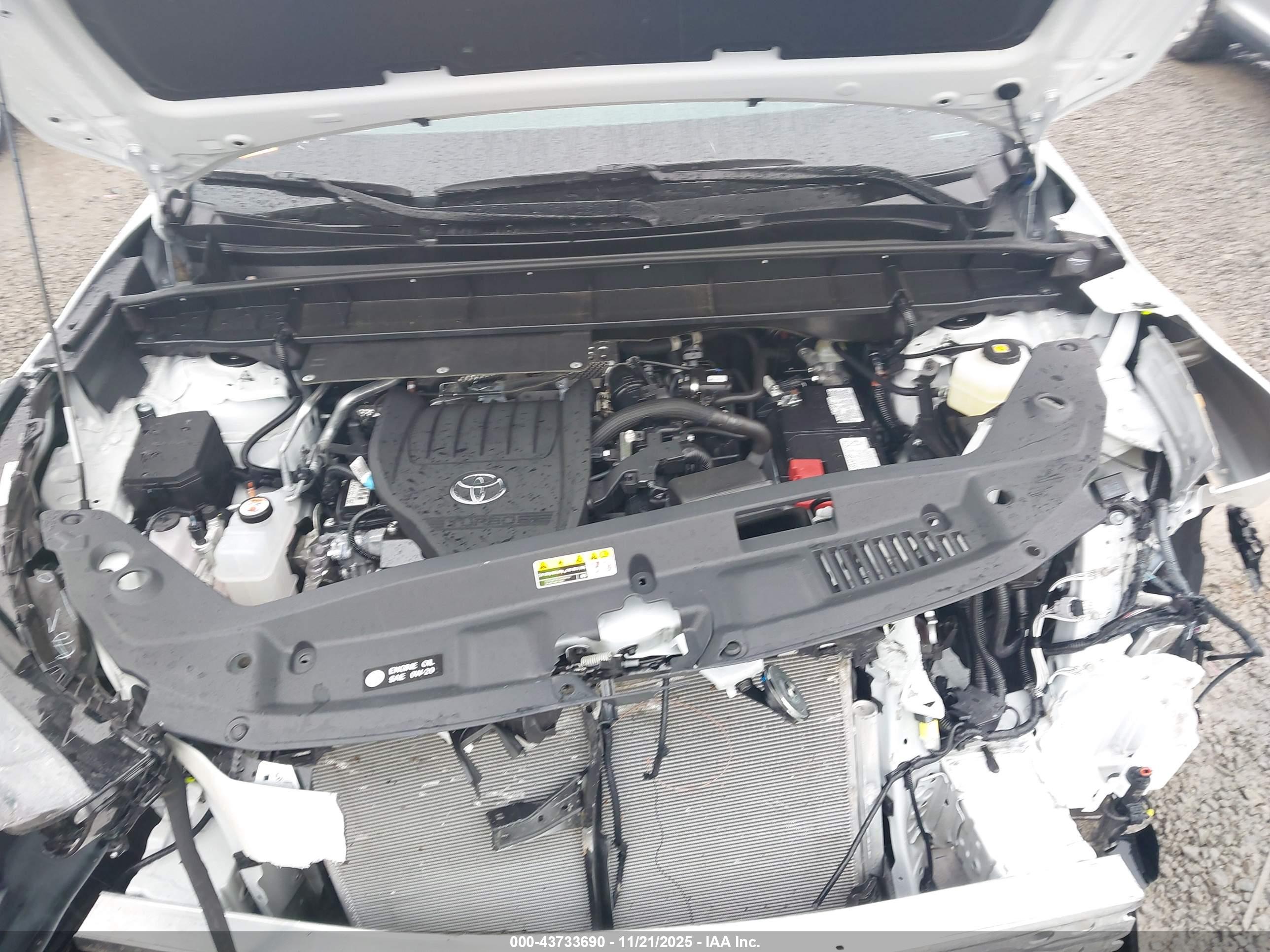 TOYOTA HIGHLANDER image 10
