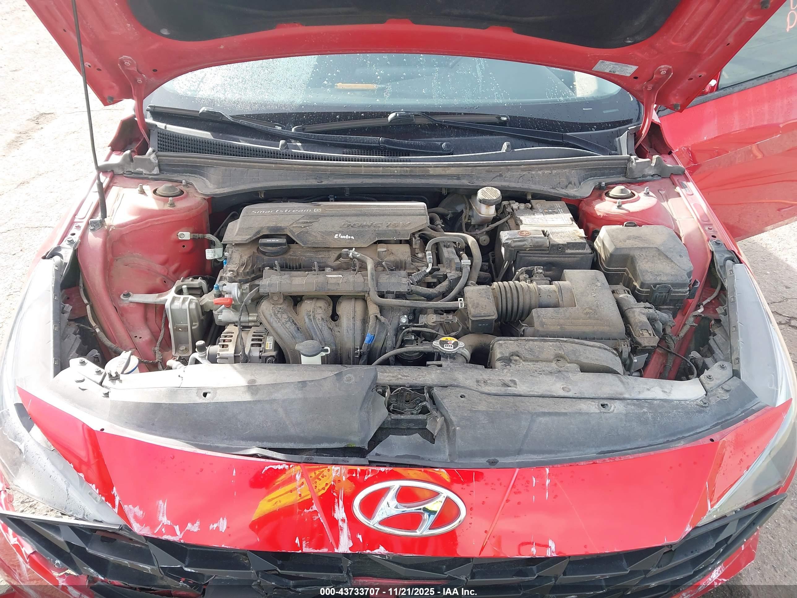 HYUNDAI ELANTRA image 10