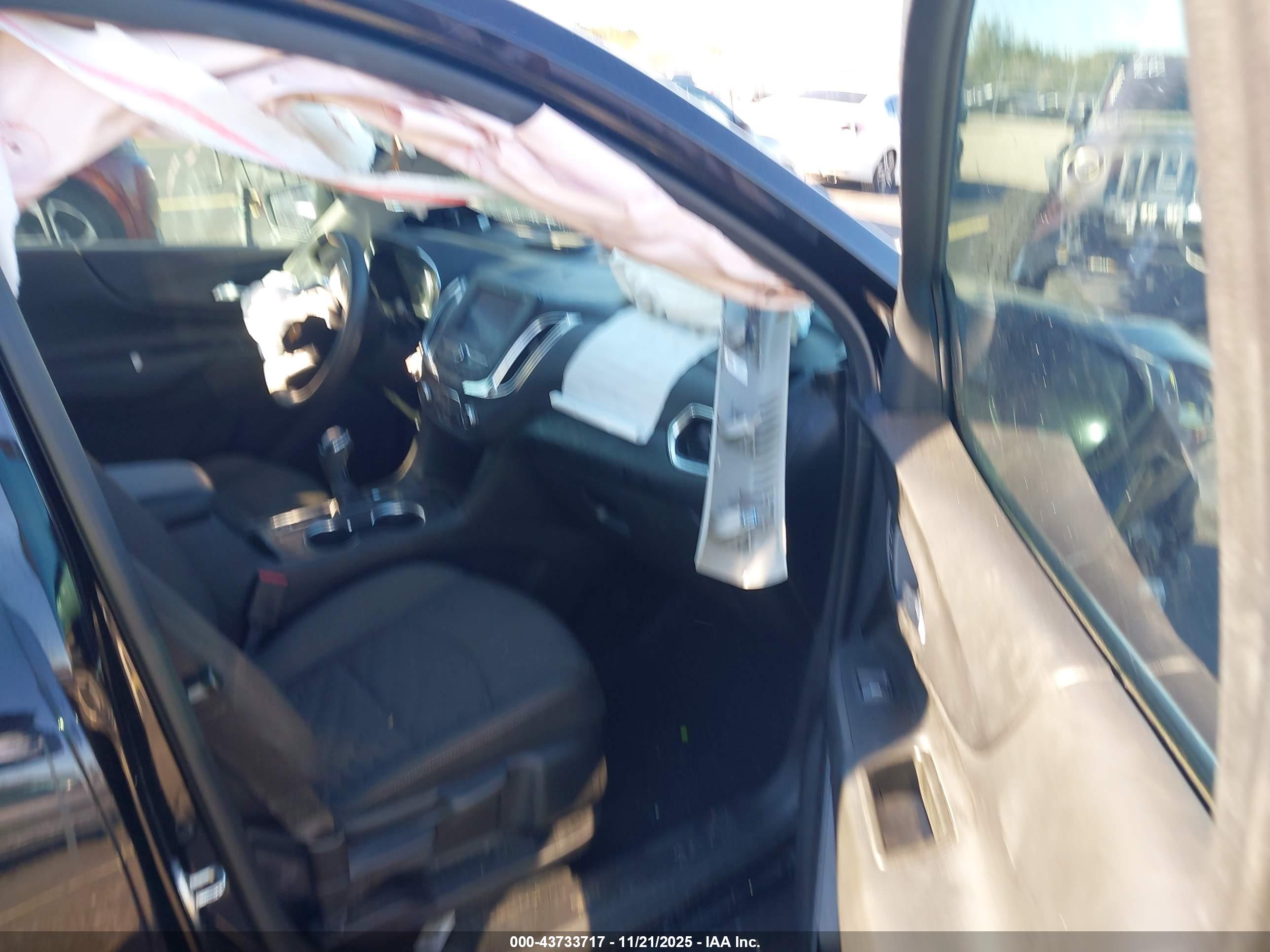 CHEVROLET EQUINOX image 5
