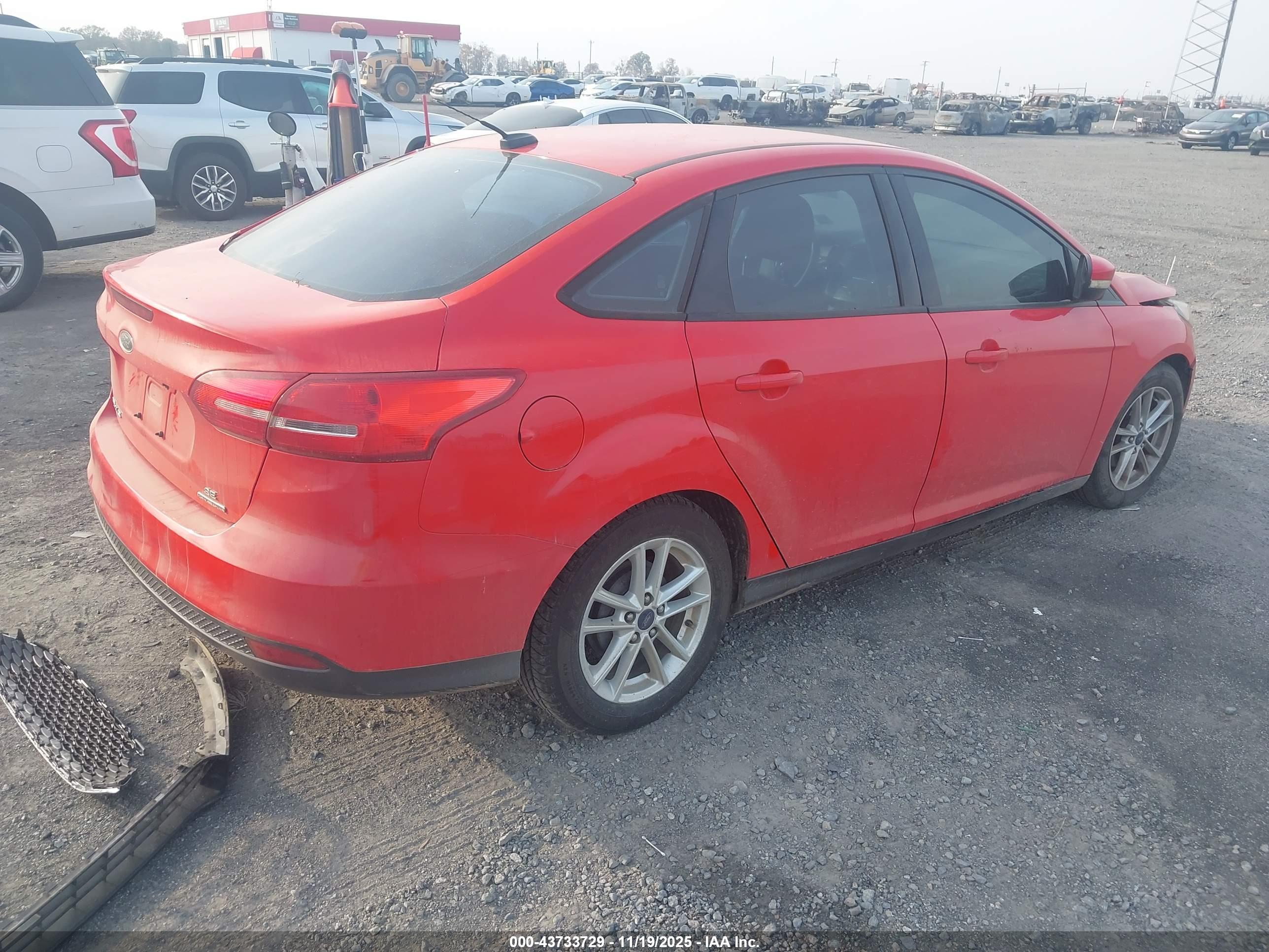 FORD FOCUS image 4