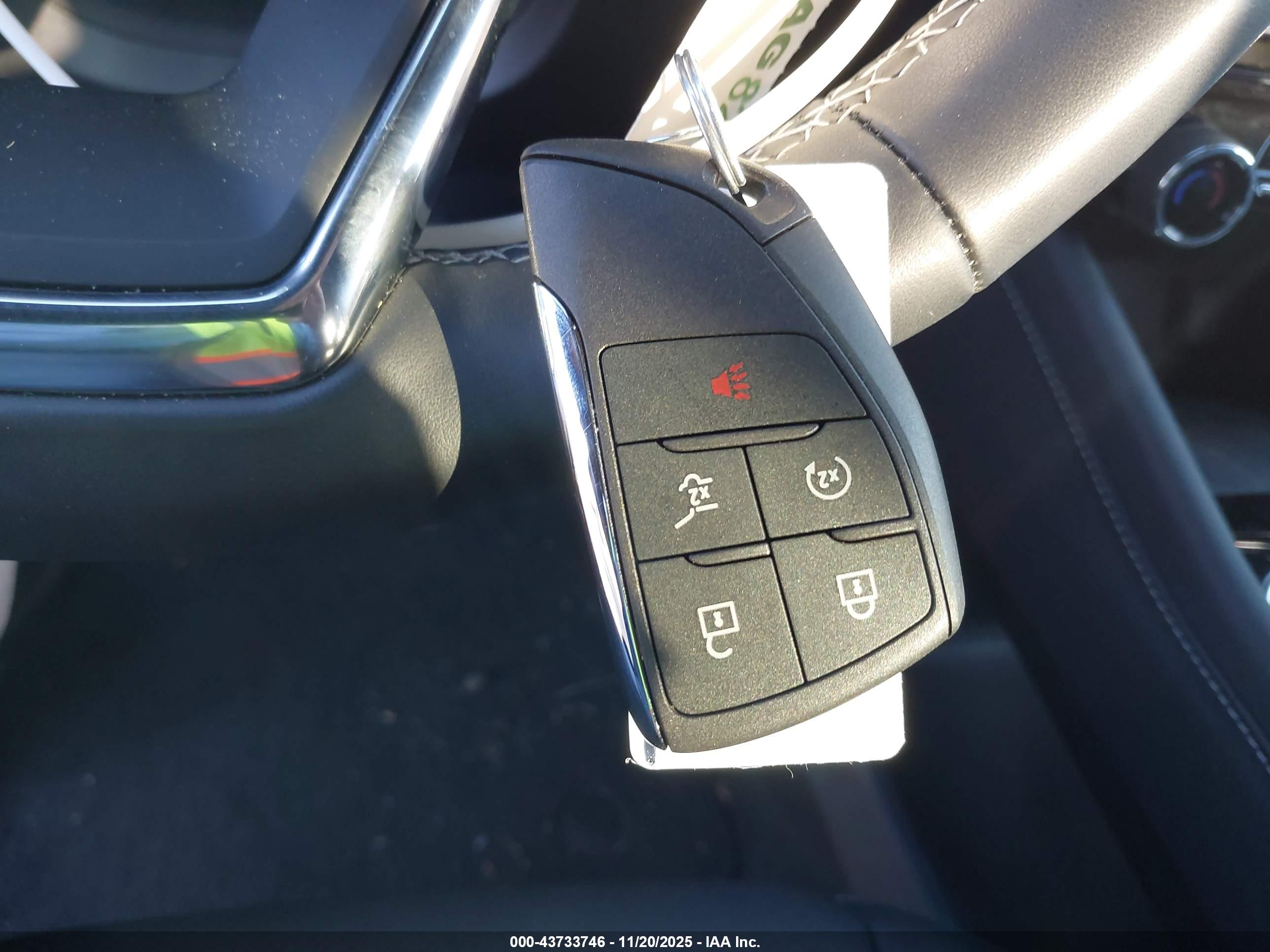 CHEVROLET TRAVERSE image 11