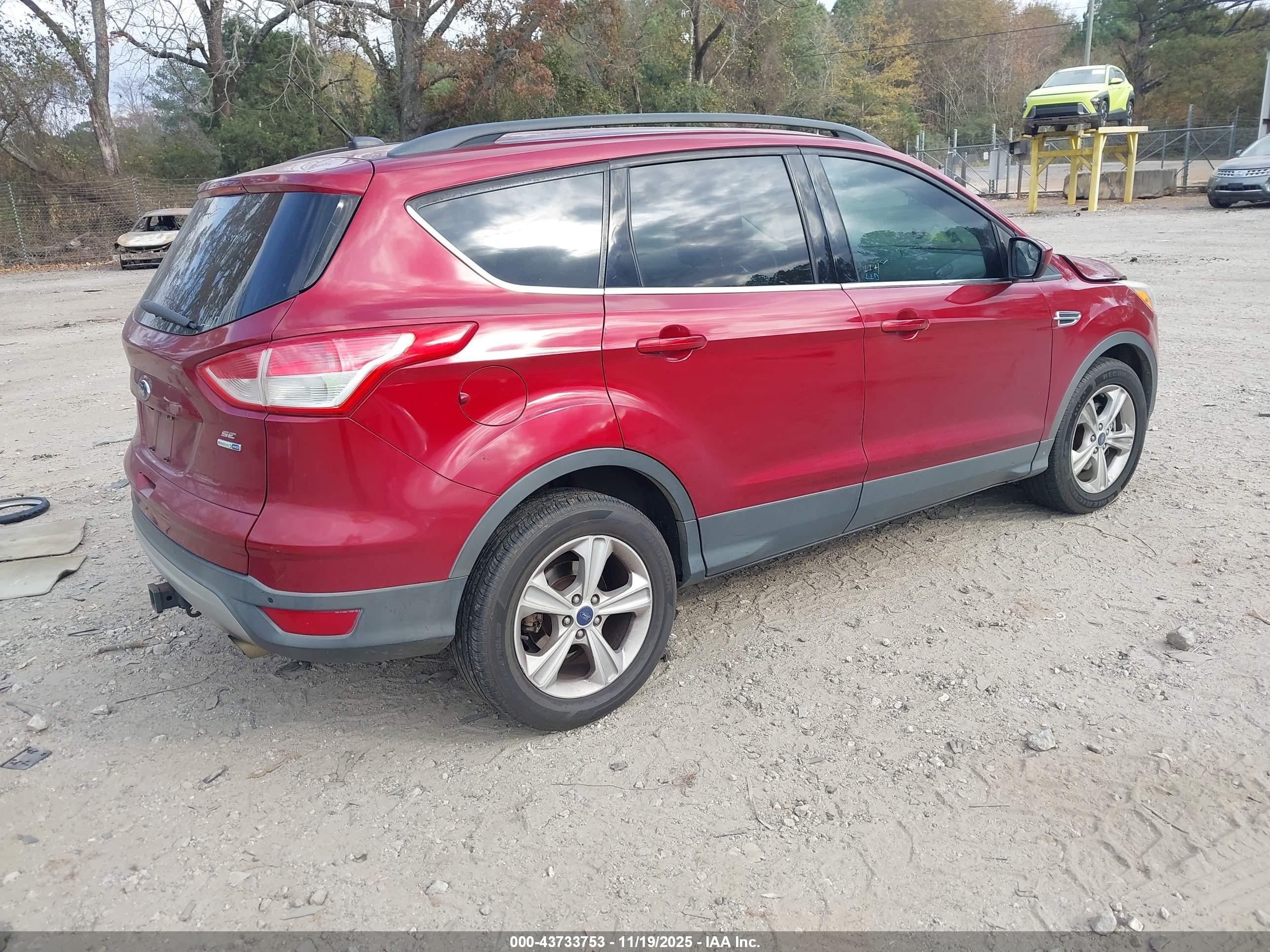 FORD ESCAPE image 4