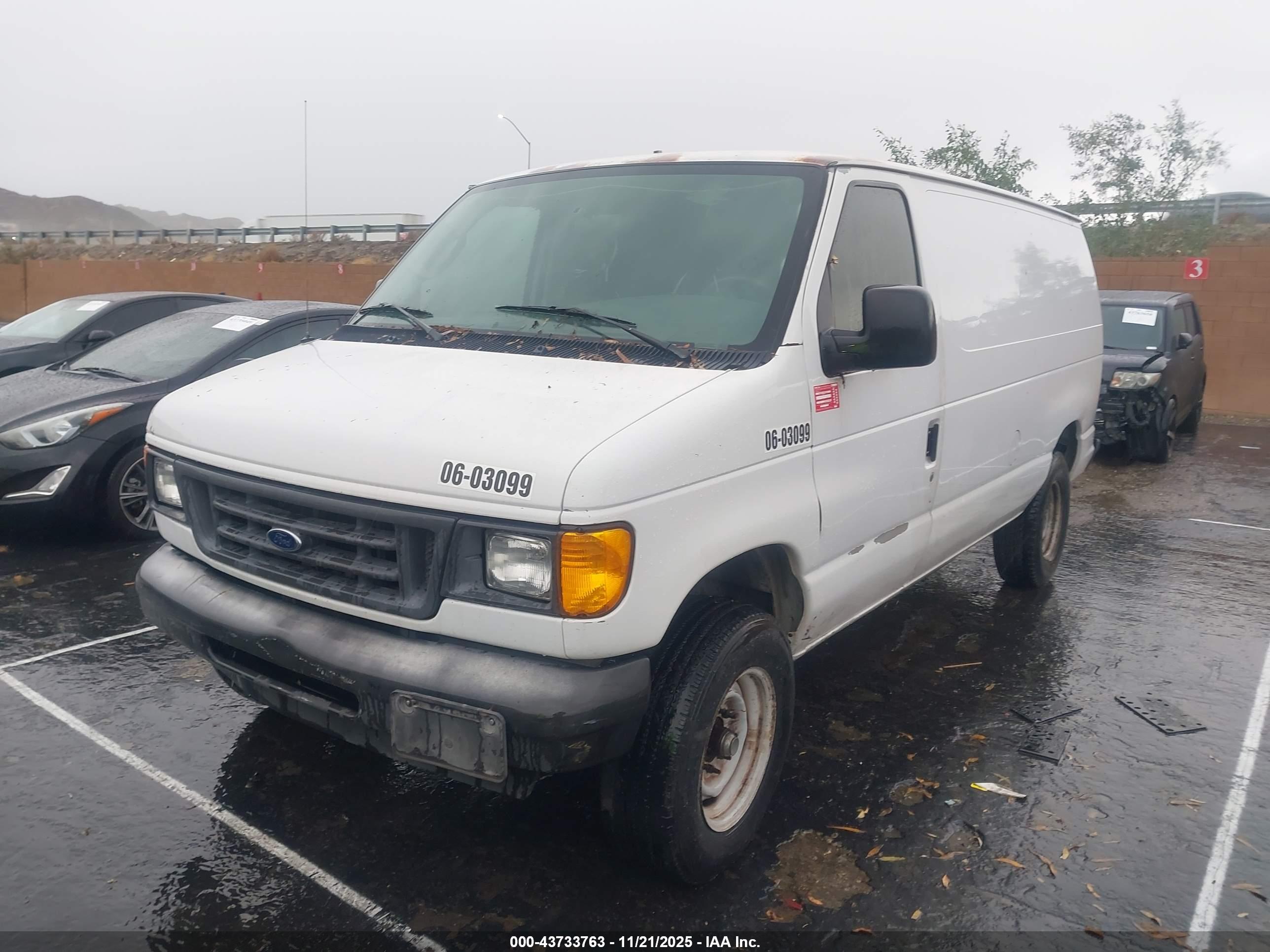 FORD E-350 image 2