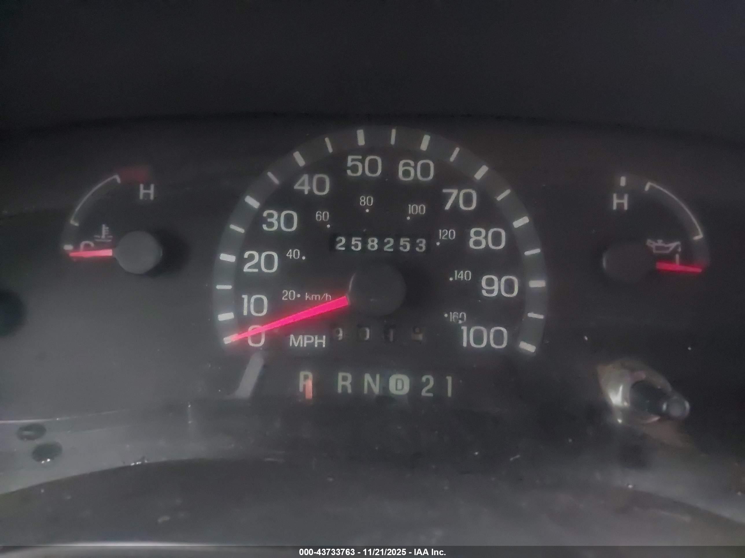 FORD E-350 image 7