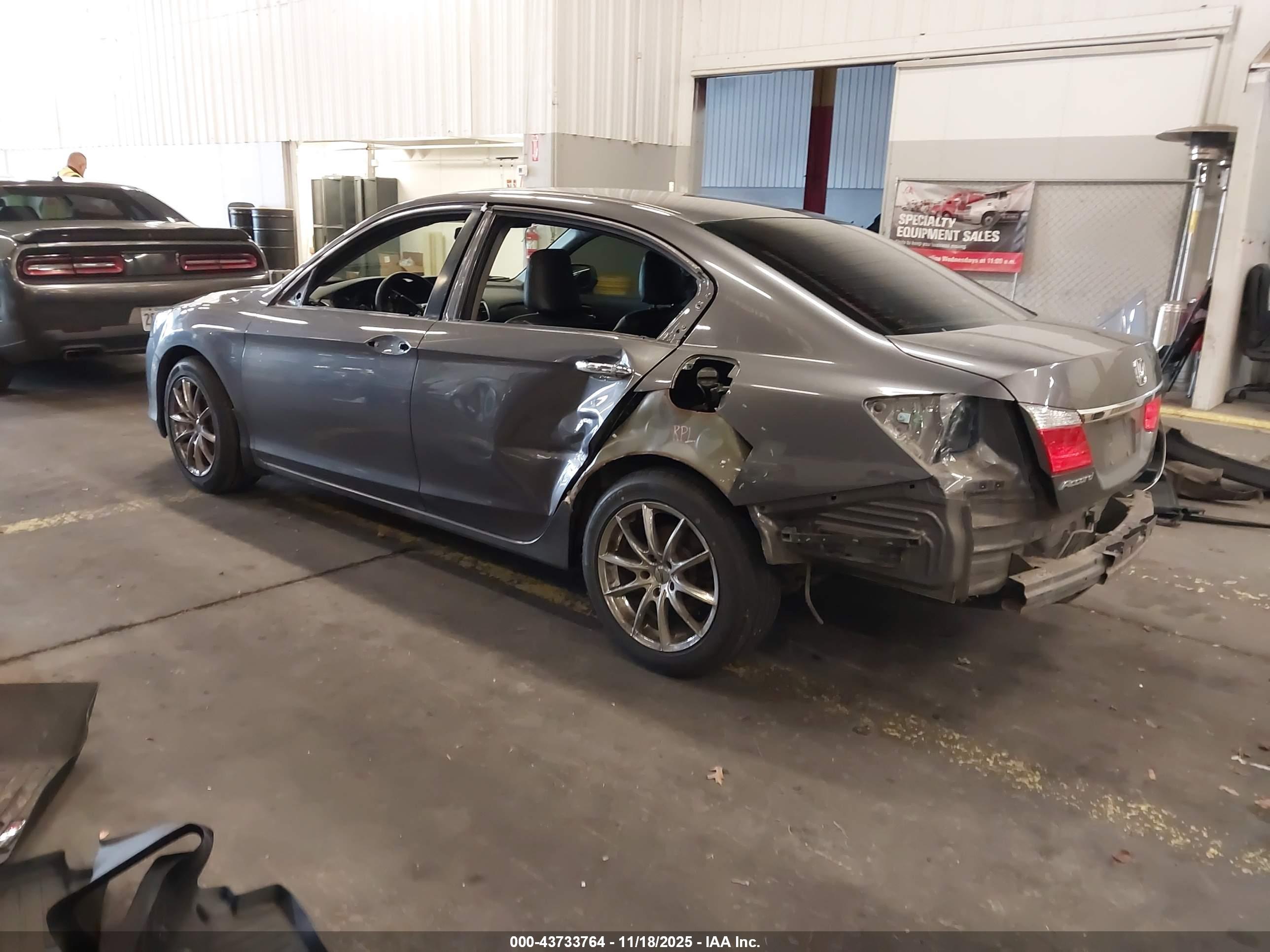 HONDA ACCORD image 3