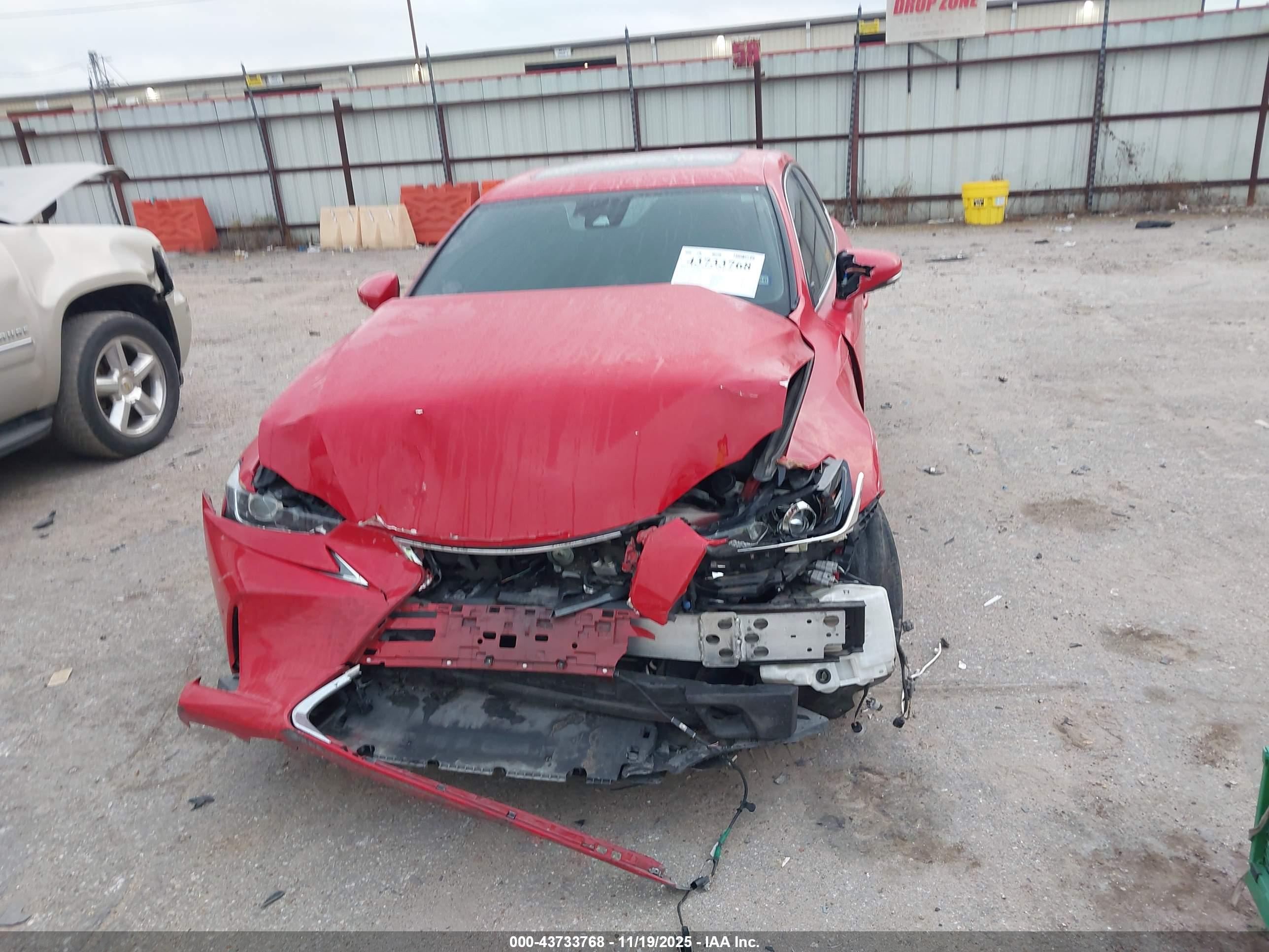 LEXUS IS image 10