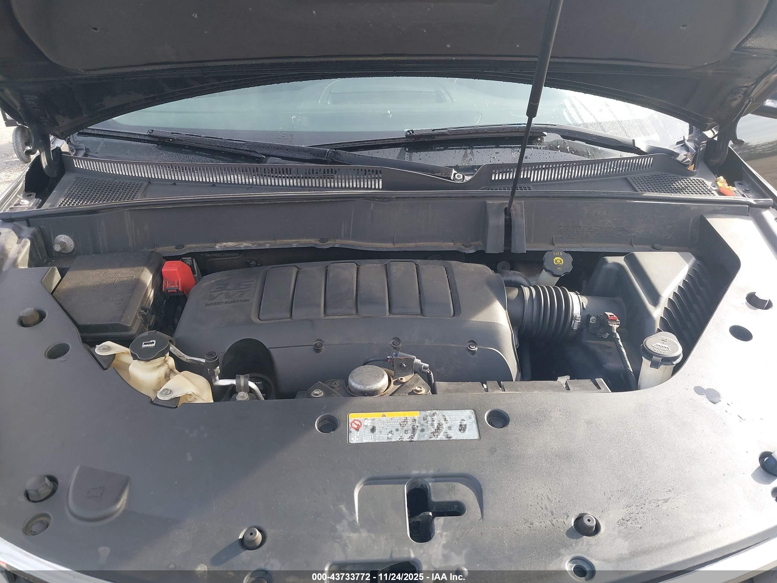 CHEVROLET TRAVERSE image 10