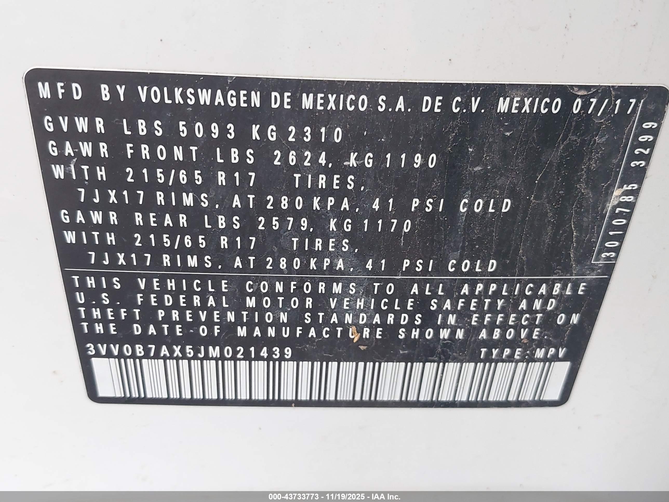 VOLKSWAGEN TIGUAN image 9