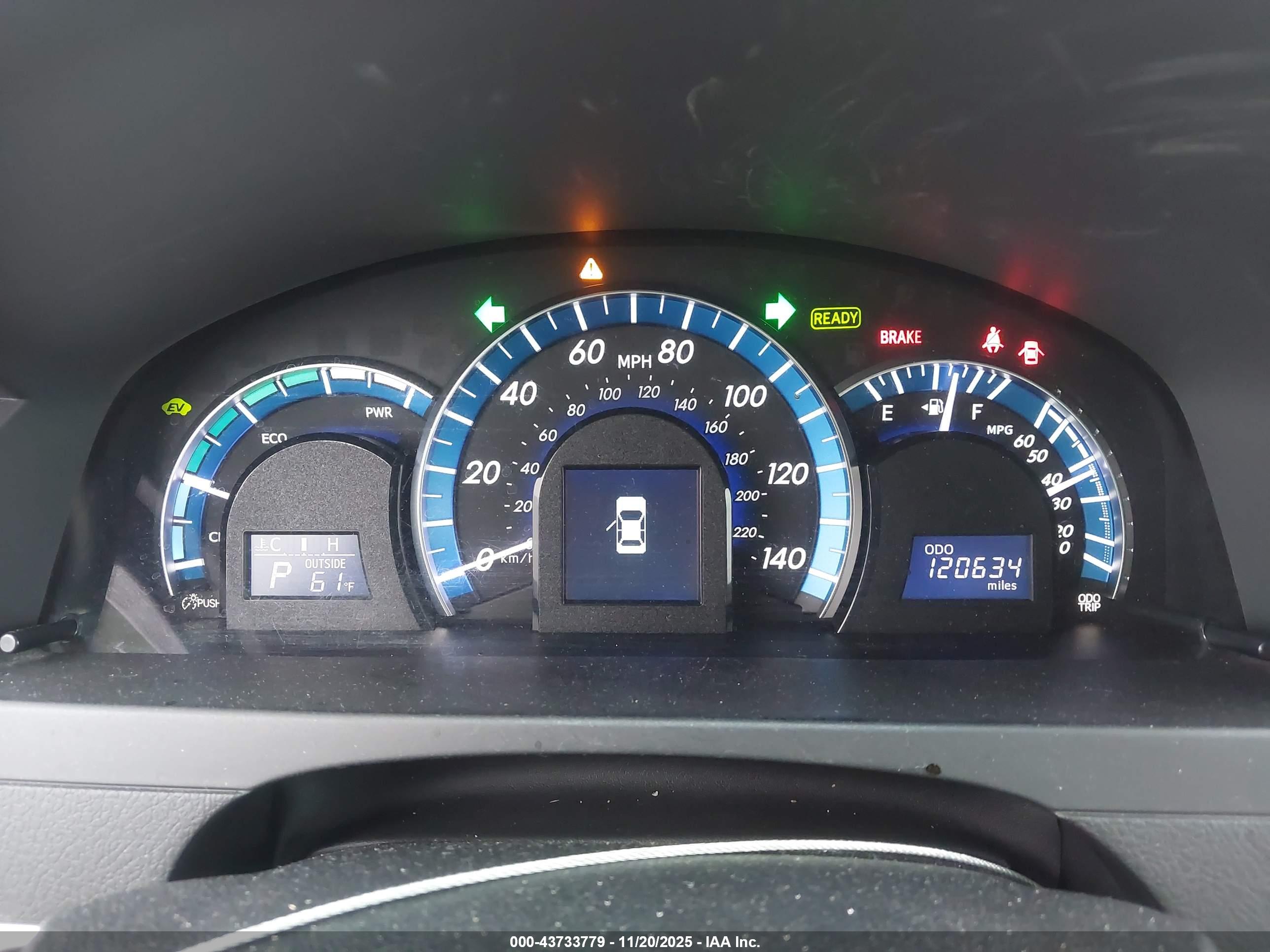 TOYOTA CAMRY image 7