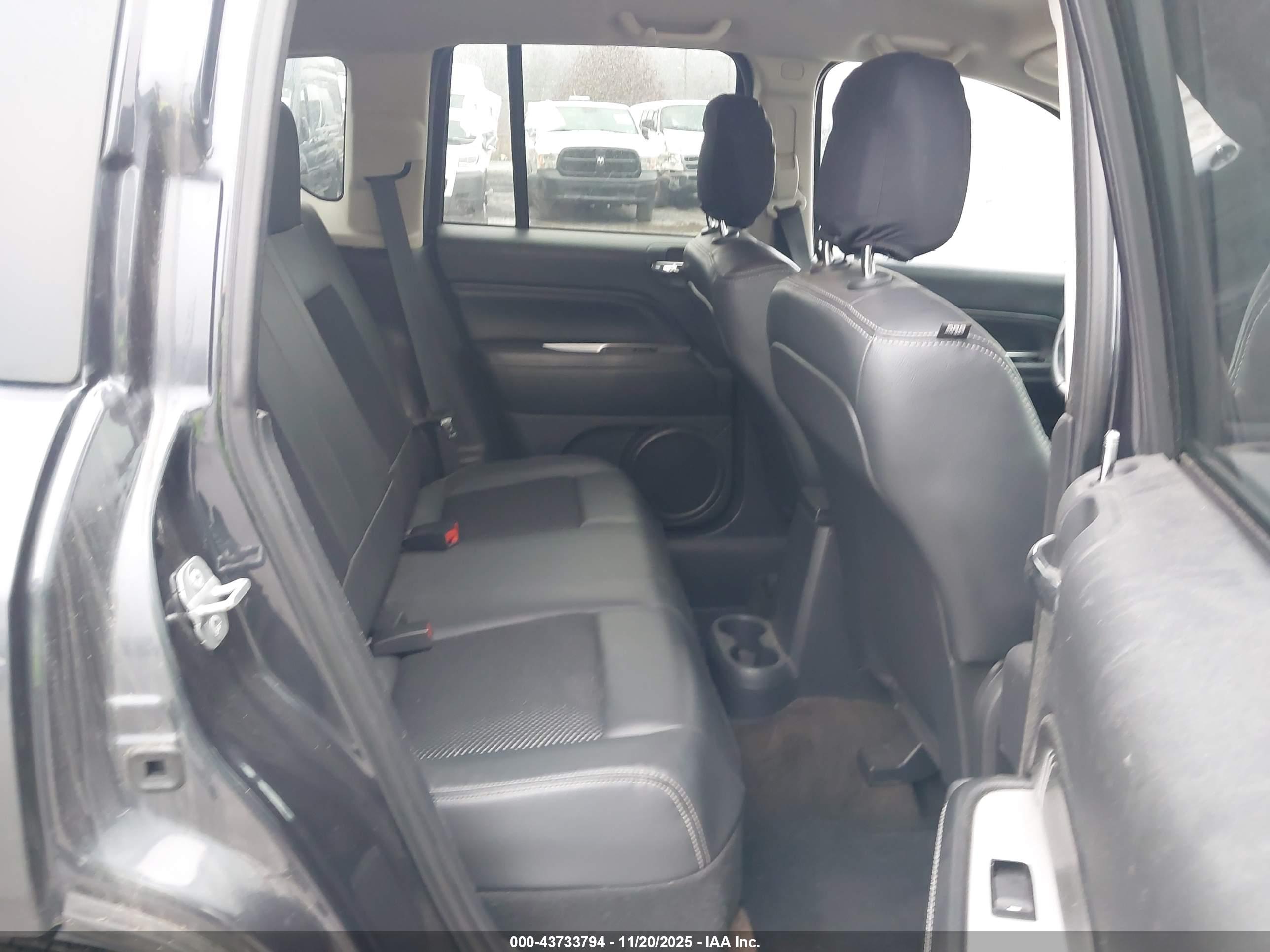 JEEP COMPASS image 8