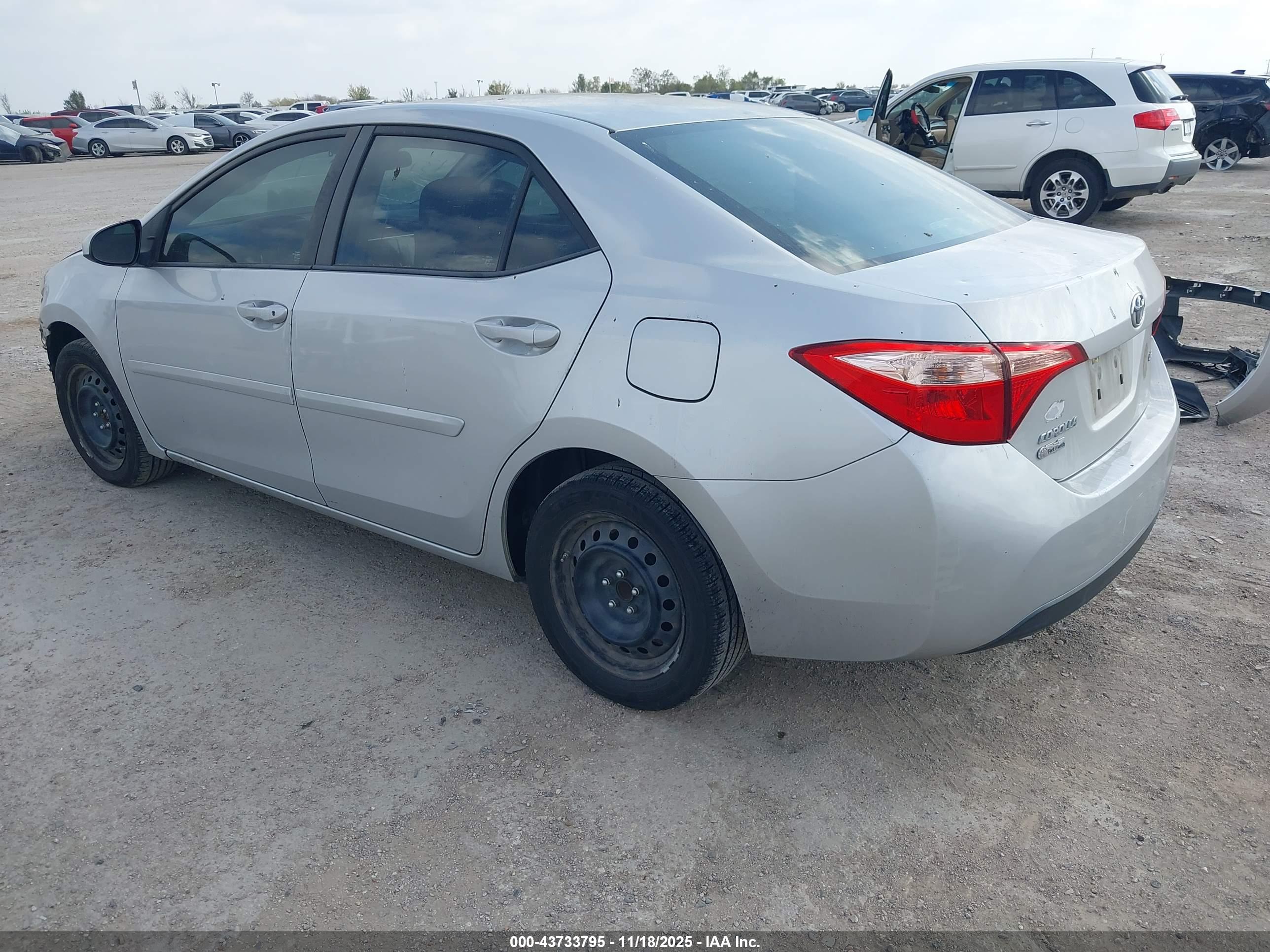 TOYOTA COROLLA image 3