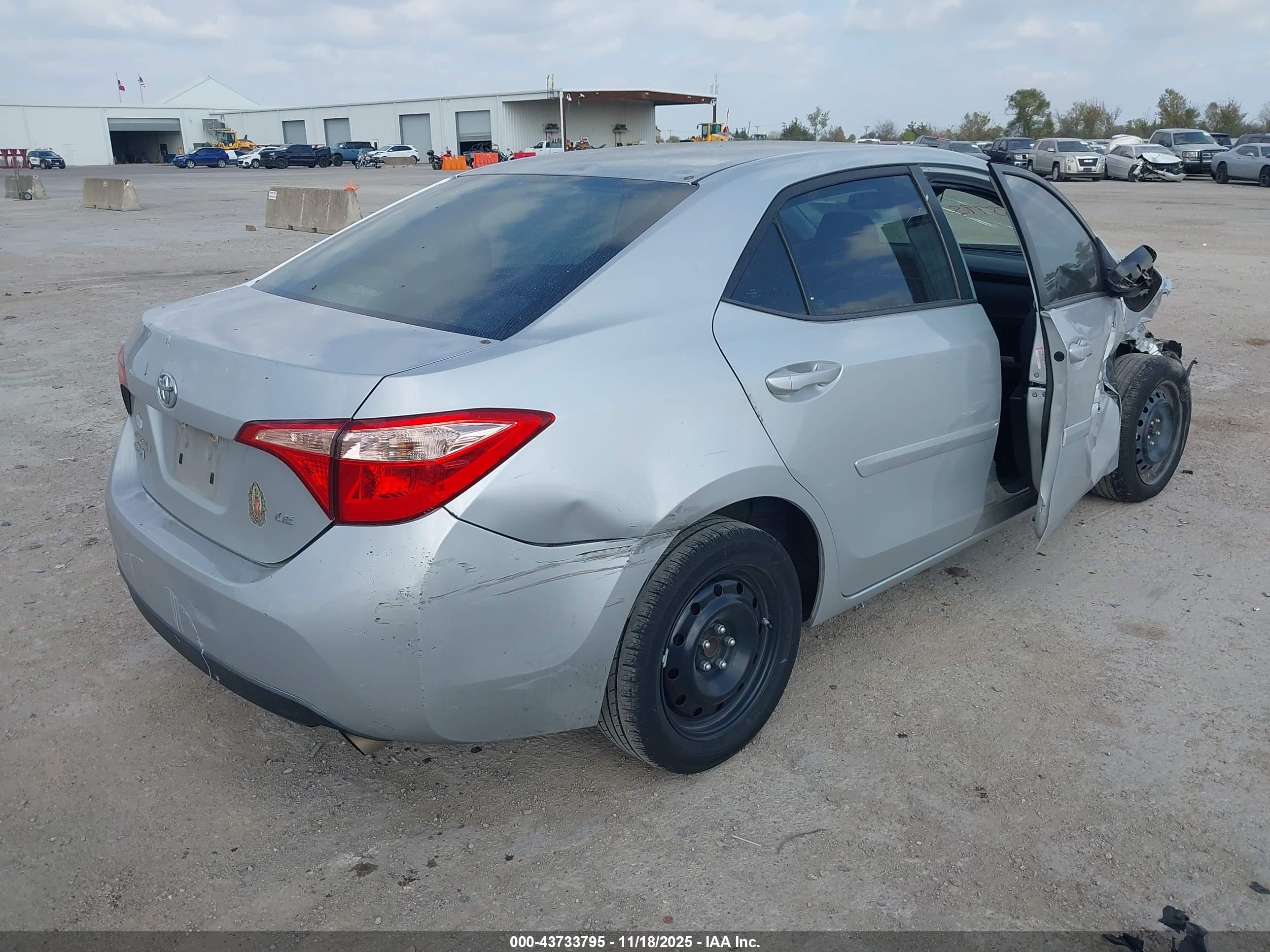 TOYOTA COROLLA image 4