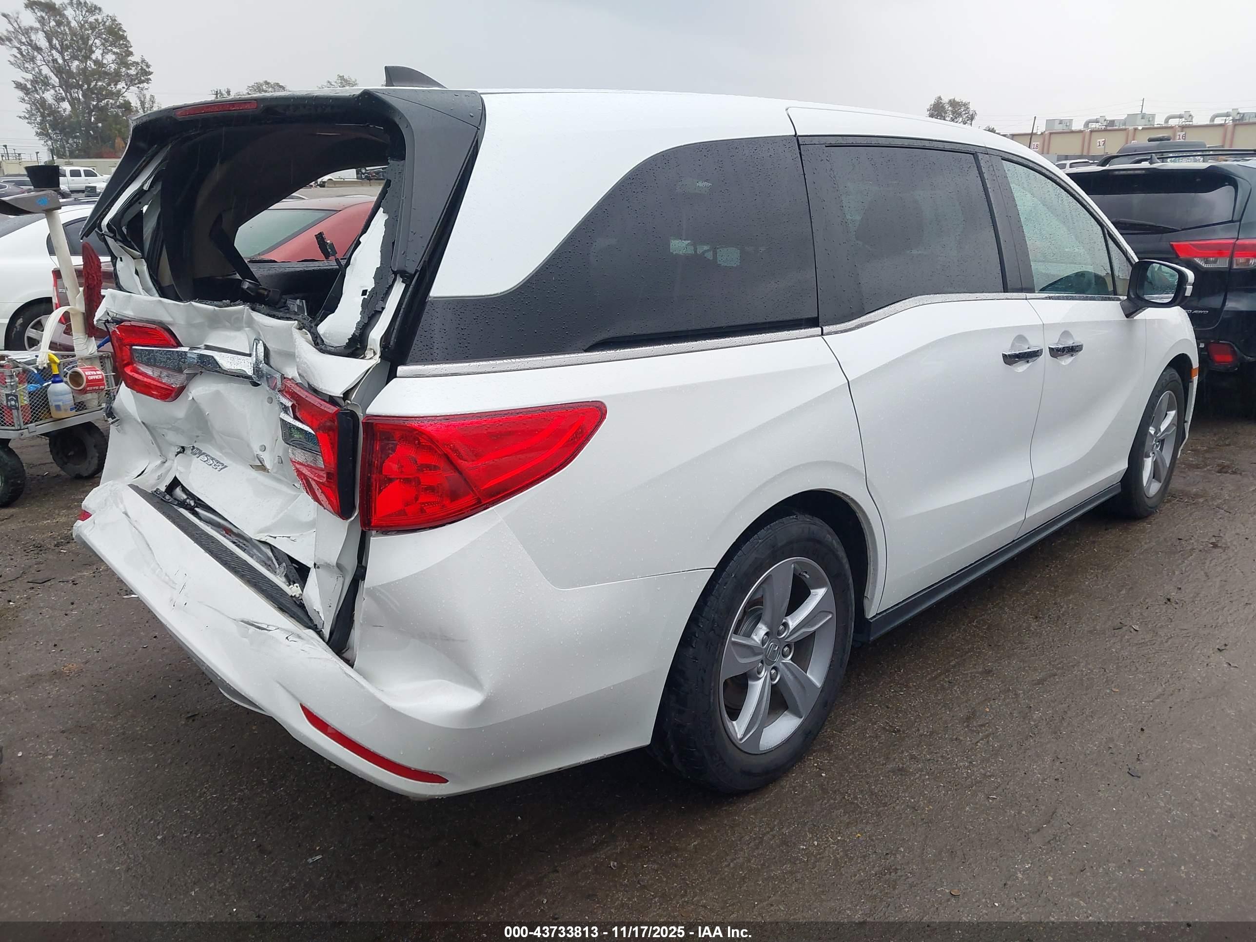 HONDA ODYSSEY image 4
