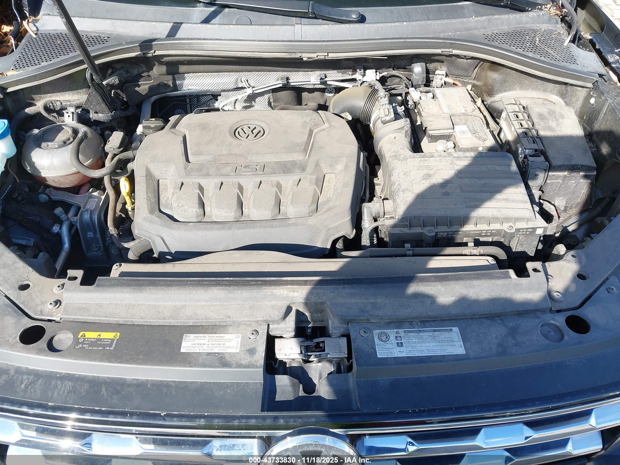 VOLKSWAGEN TIGUAN image 10