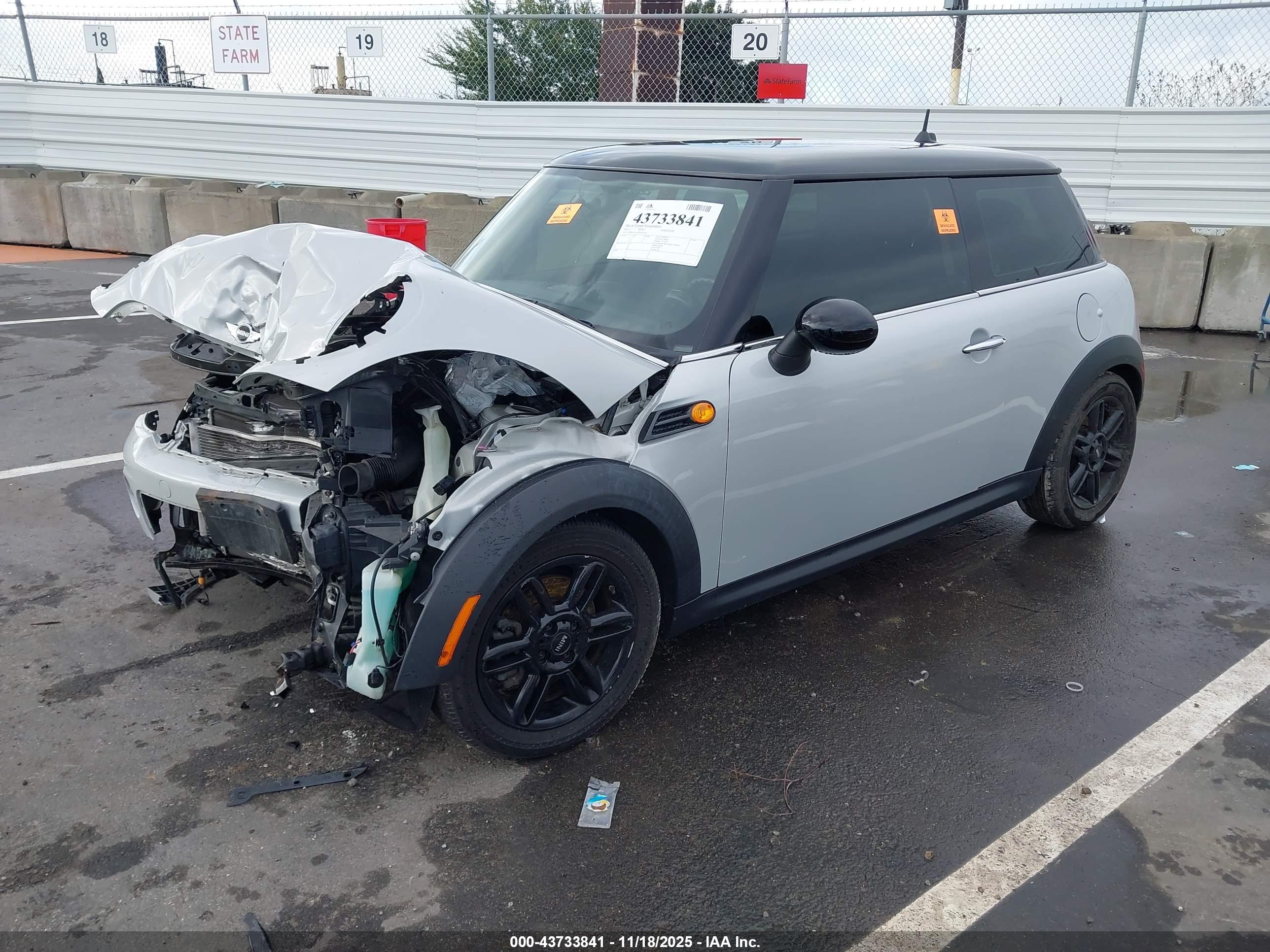 MINI HARDTOP image 2