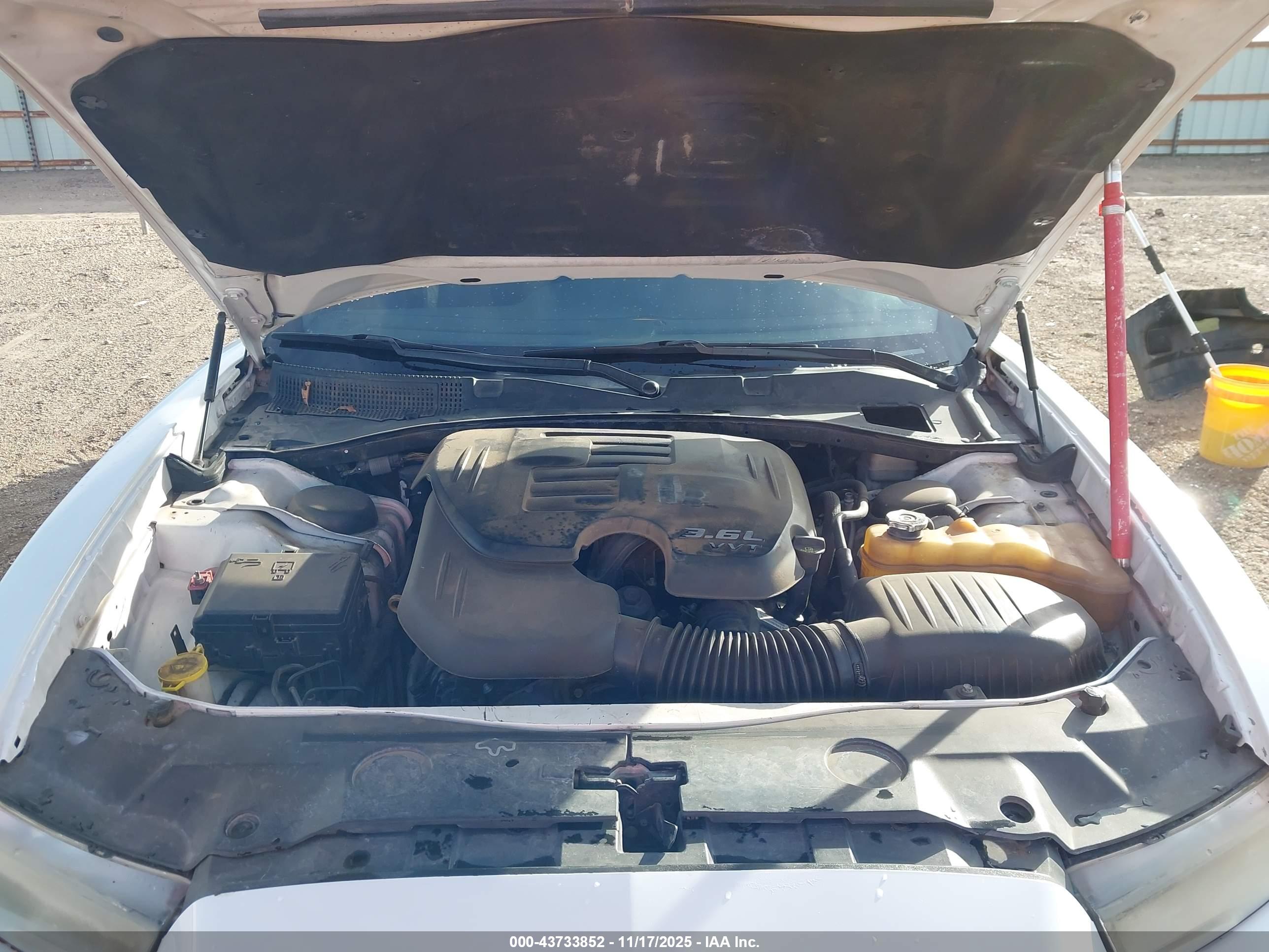 DODGE CHARGER image 10