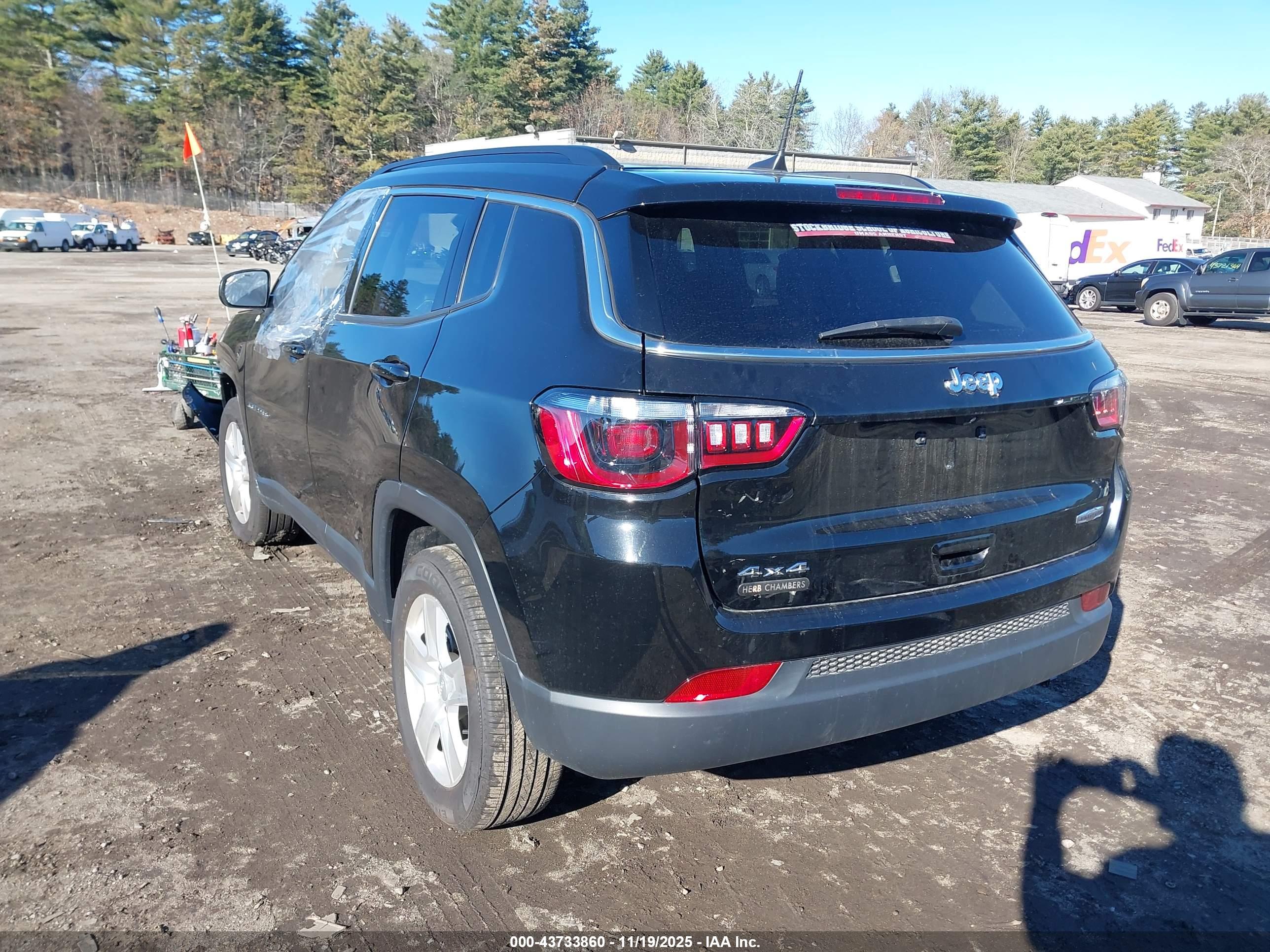 JEEP COMPASS image 3