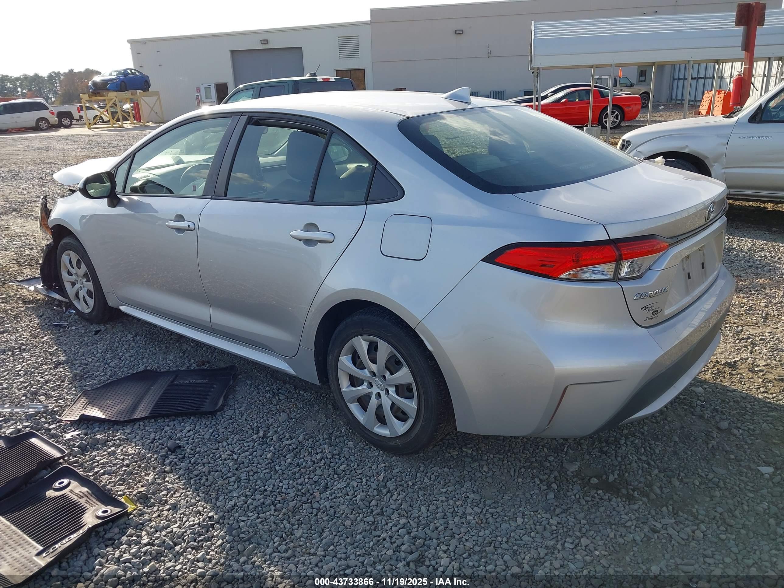 TOYOTA COROLLA image 3