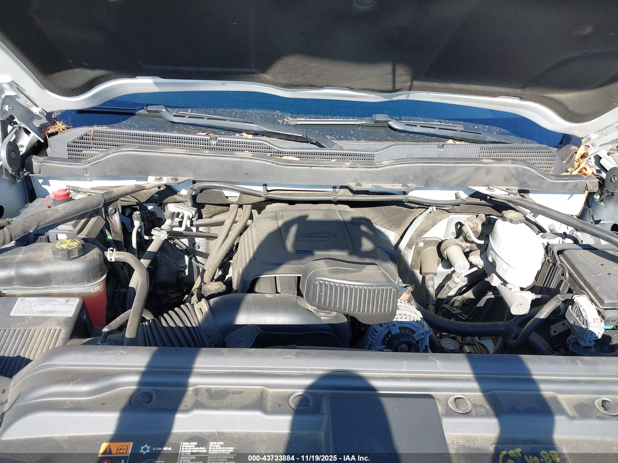 CHEVROLET SILVERADO image 10