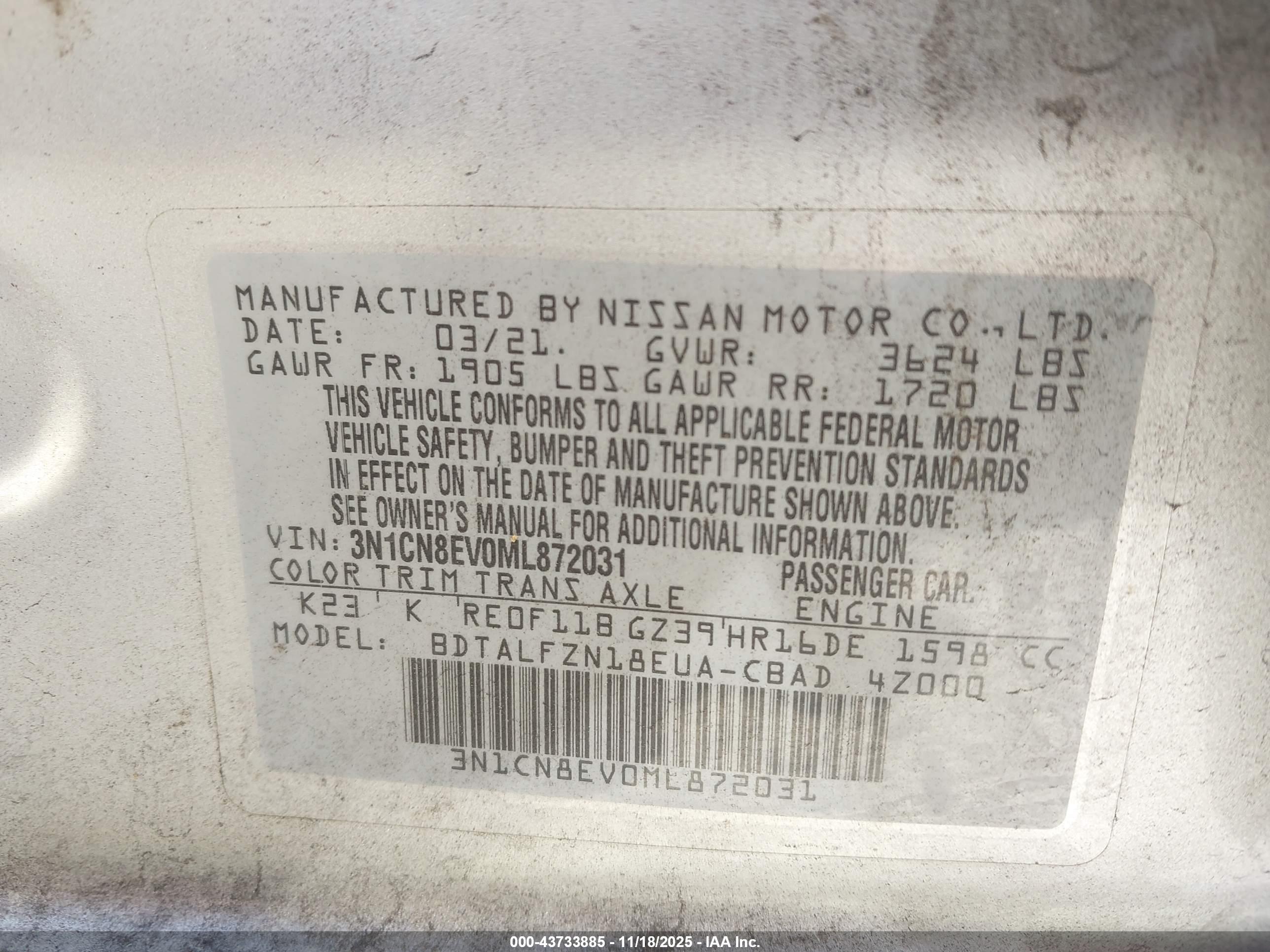 NISSAN VERSA image 9