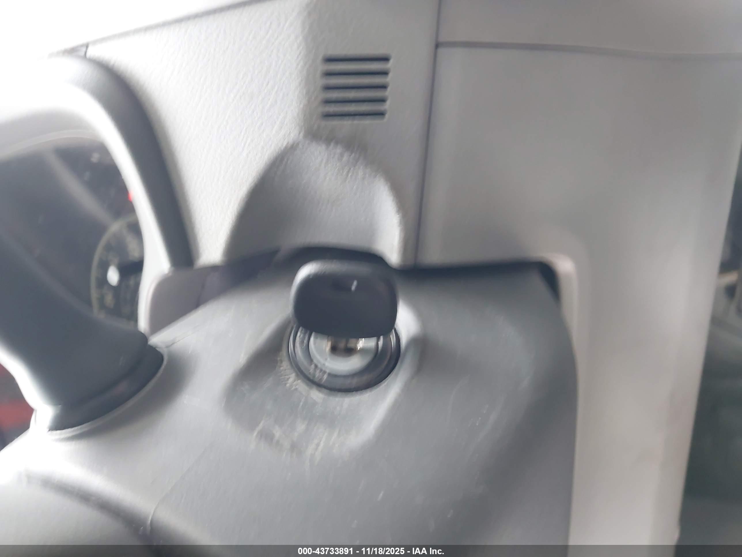 TOYOTA COROLLA image 11