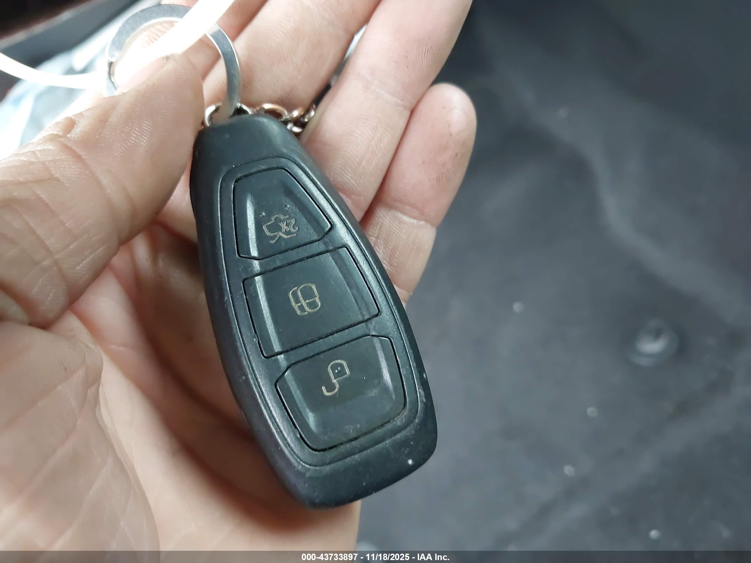 FORD FOCUS image 11