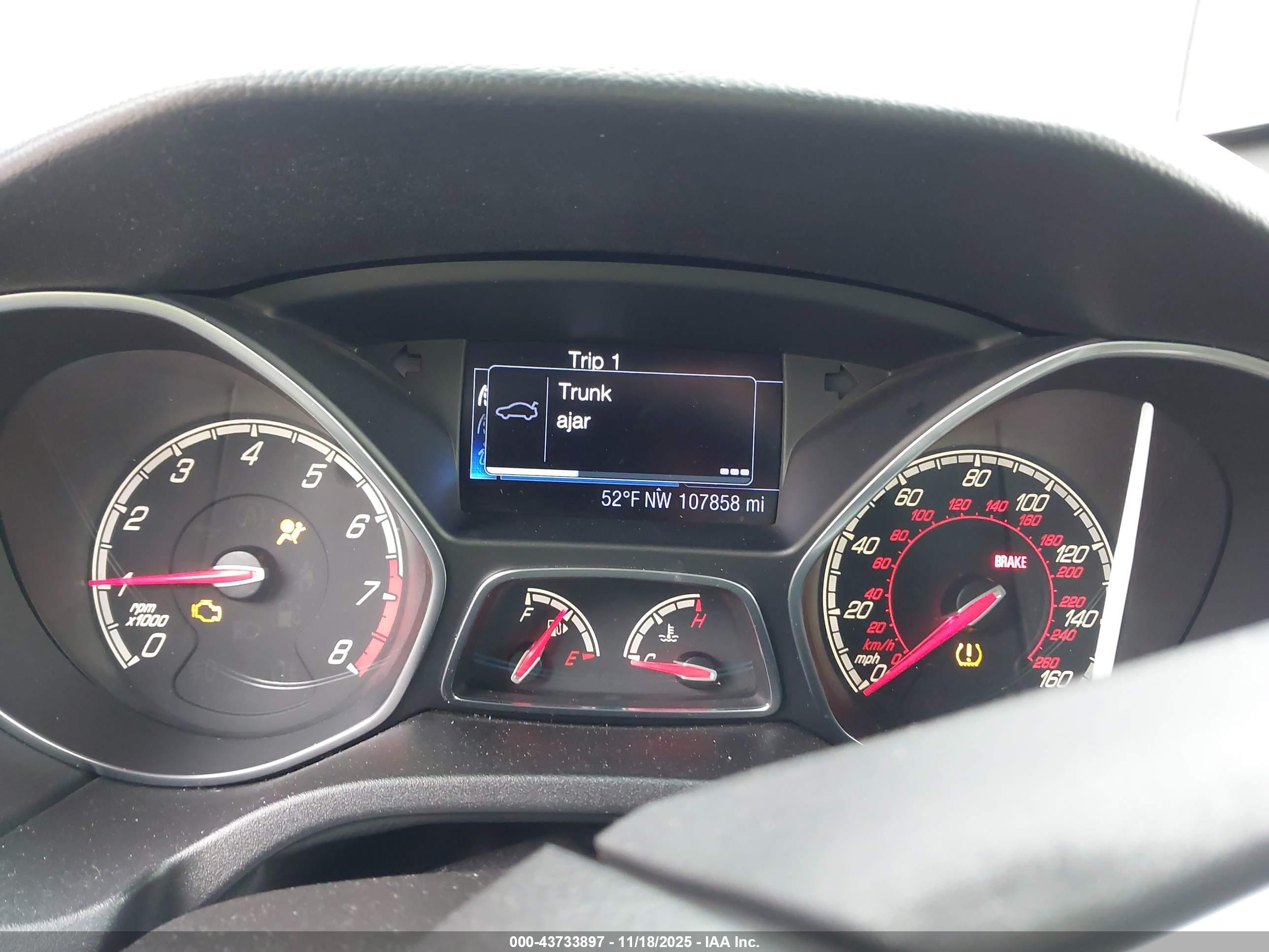 FORD FOCUS image 7