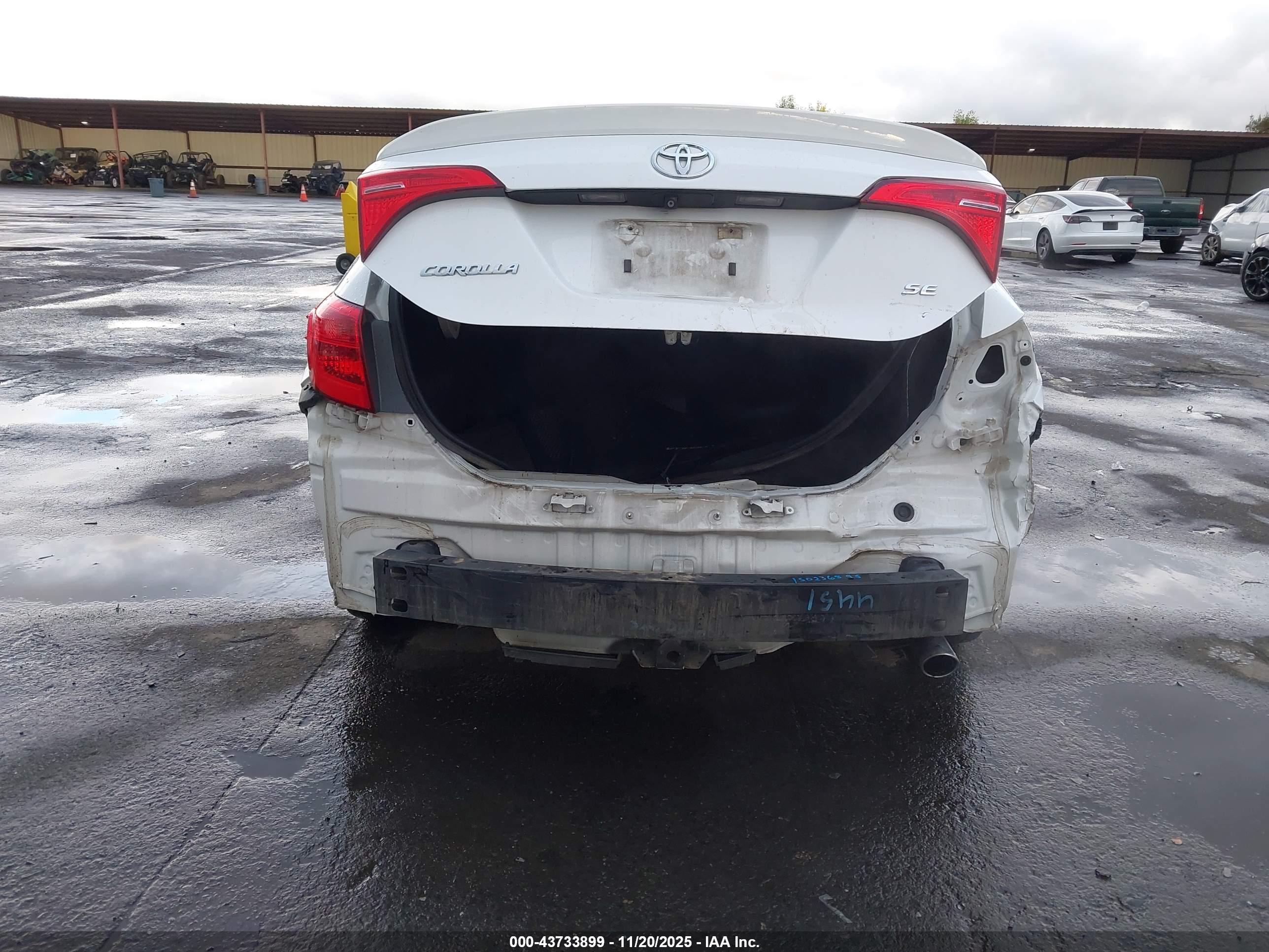 TOYOTA COROLLA image 6