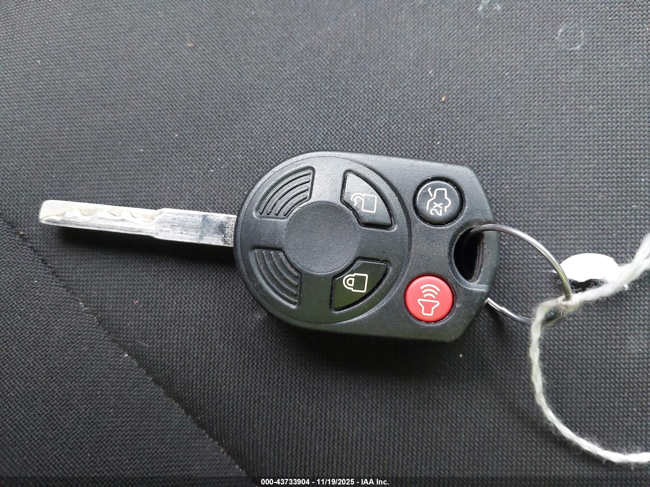 FORD FOCUS image 11