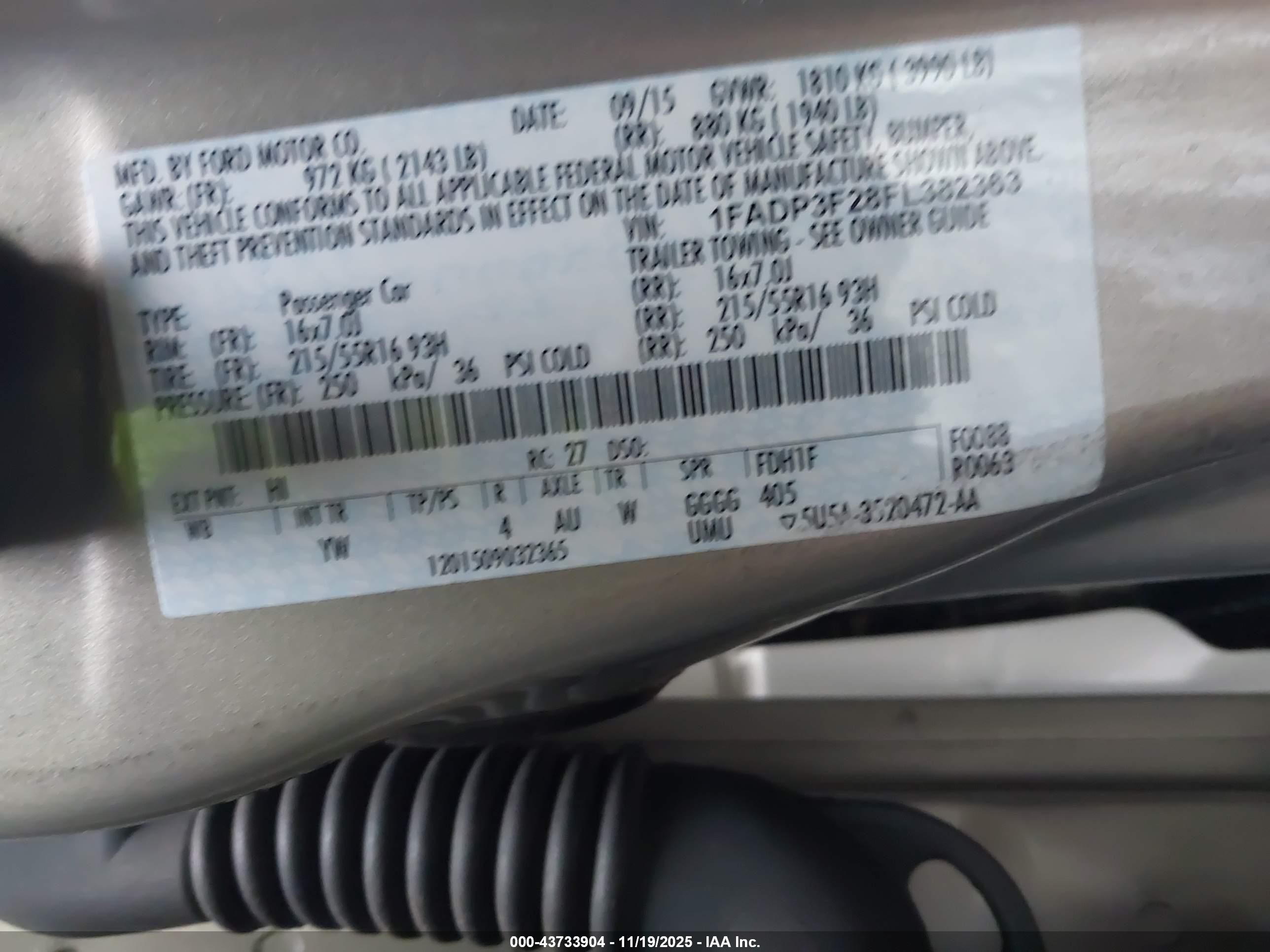 FORD FOCUS image 9