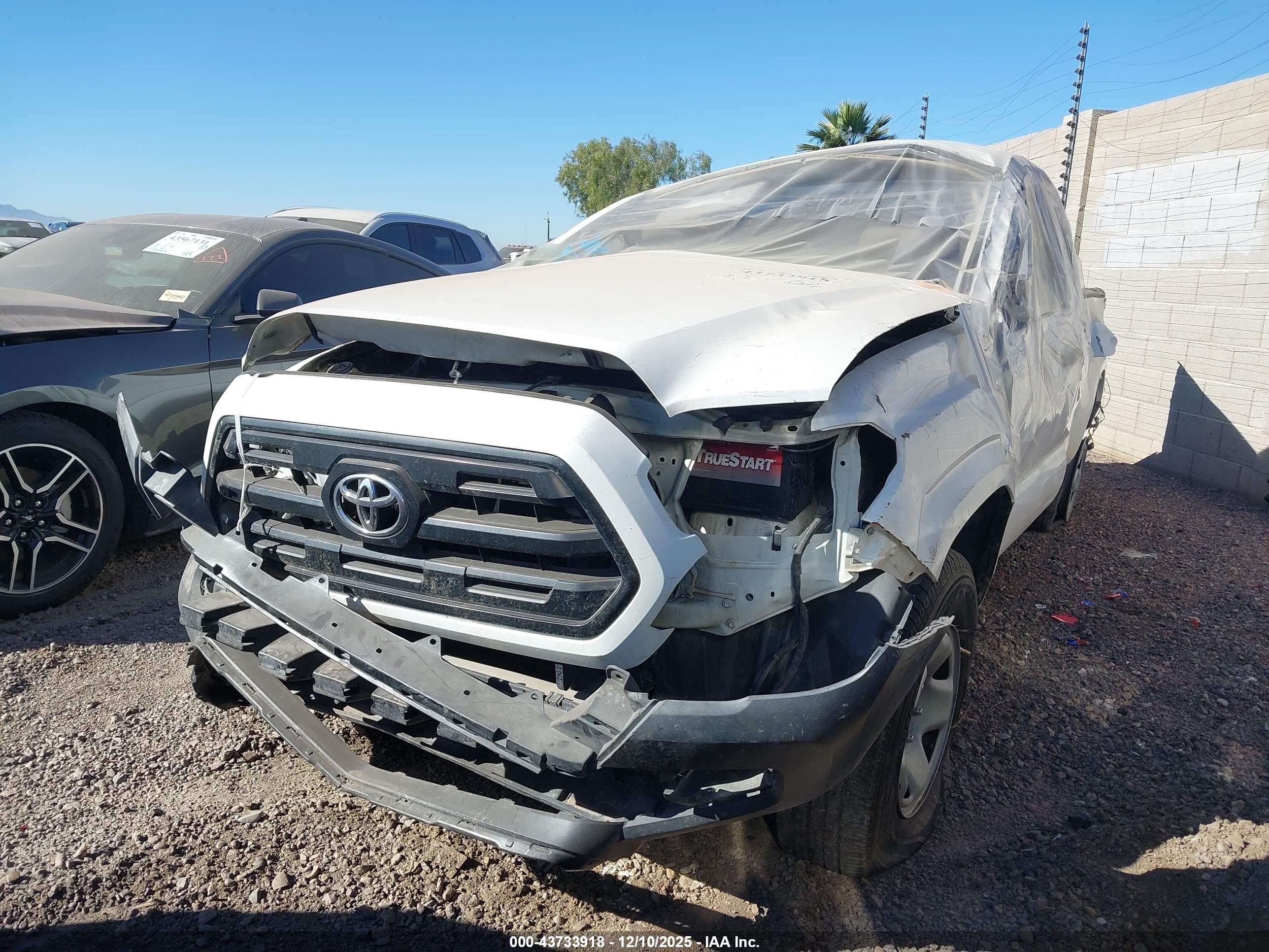 TOYOTA TACOMA image 2