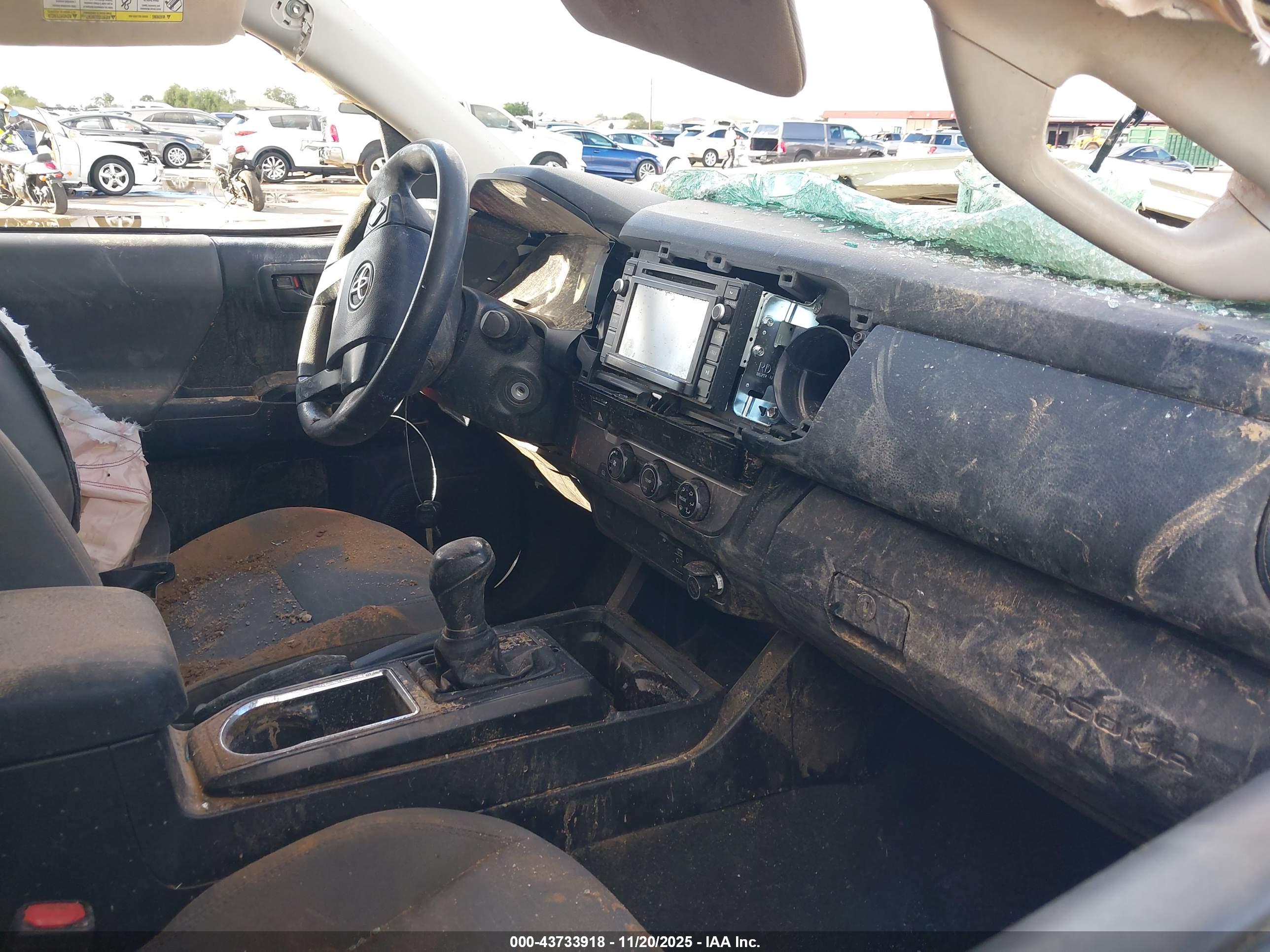 TOYOTA TACOMA image 5