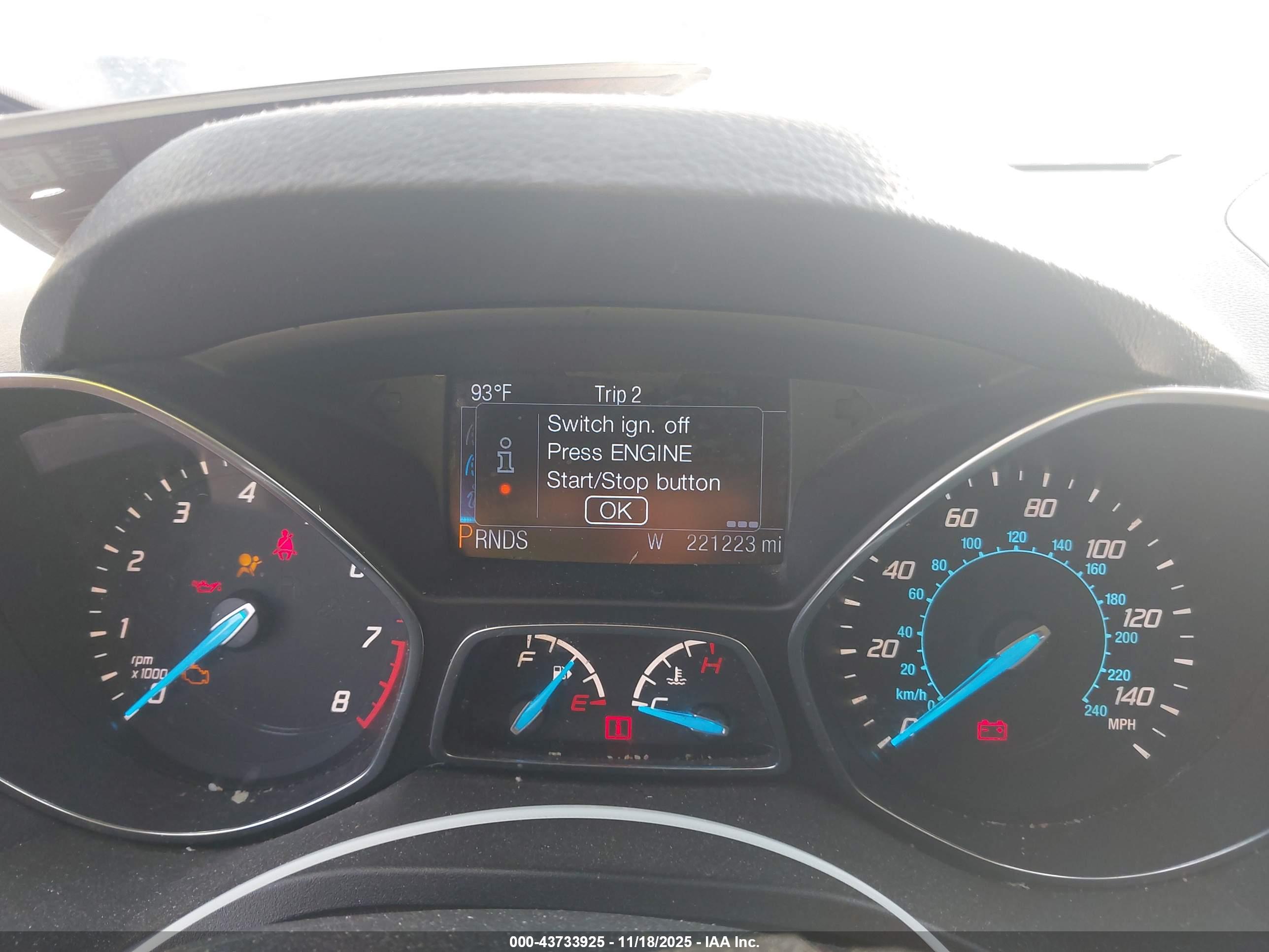 FORD ESCAPE image 7