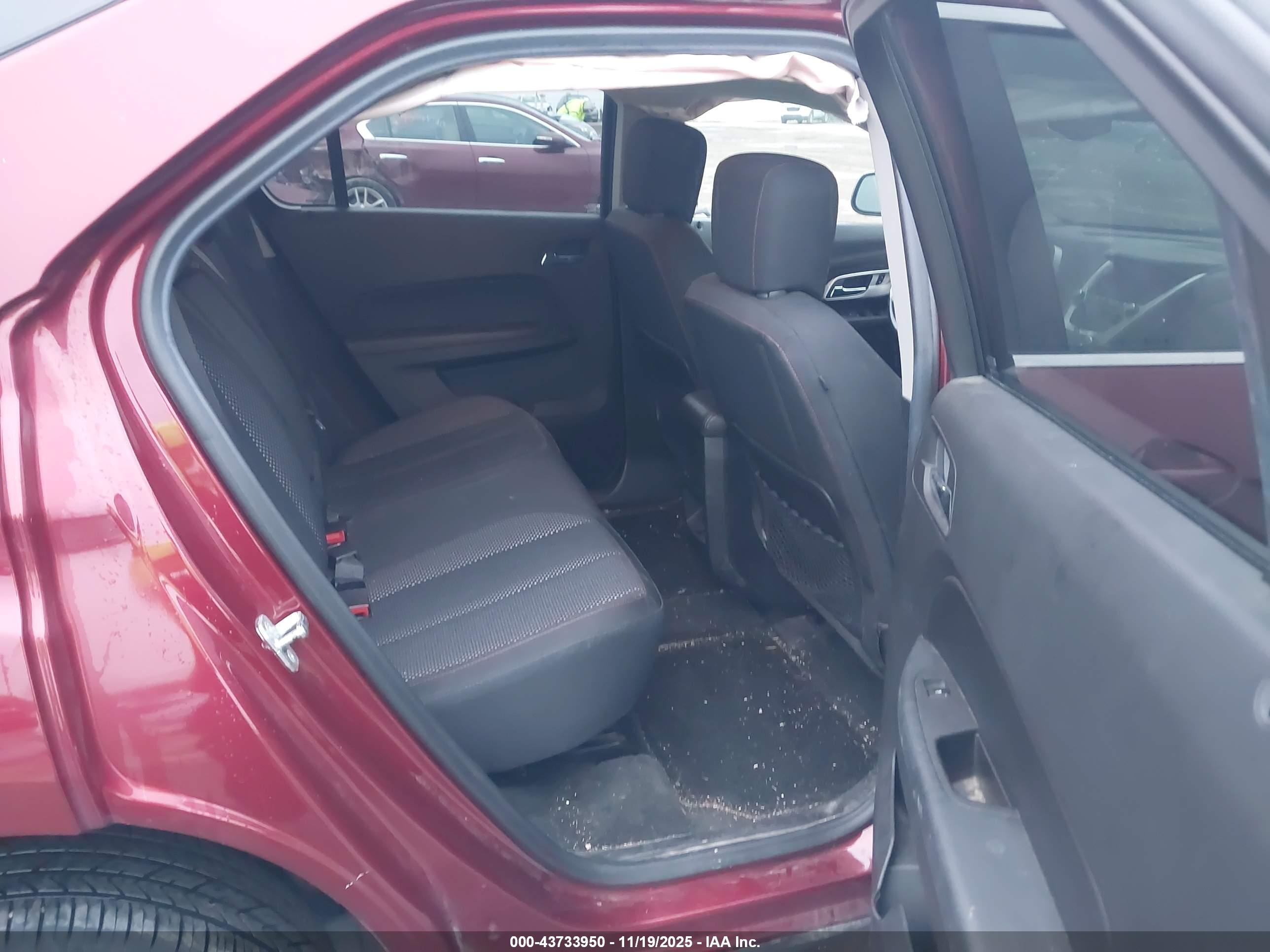 CHEVROLET EQUINOX image 8
