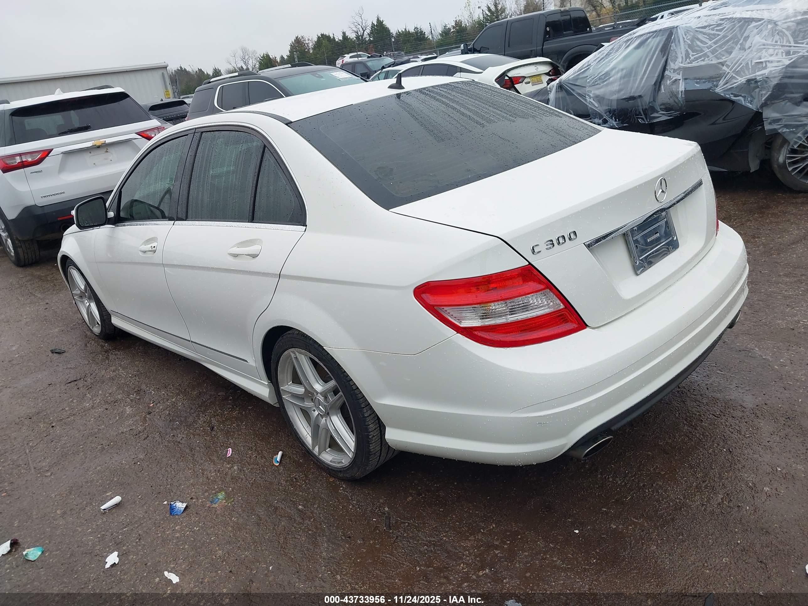 MERCEDES-BENZ C image 3