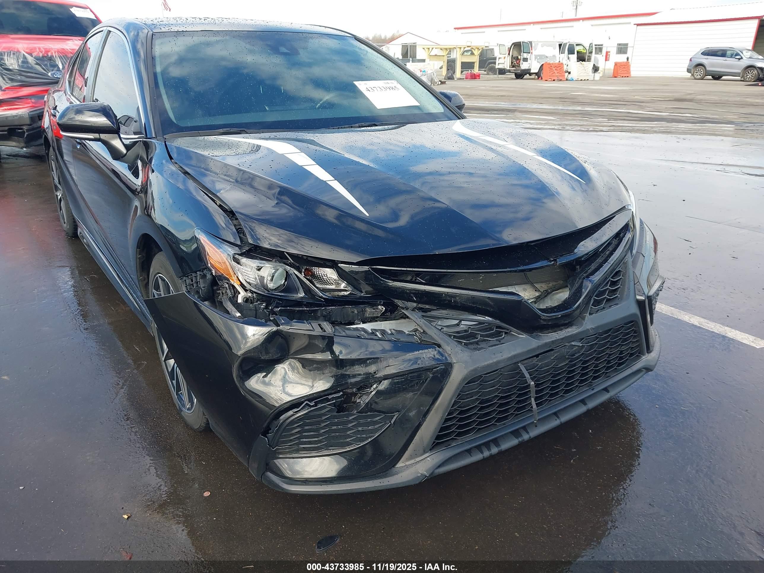 TOYOTA CAMRY image 6