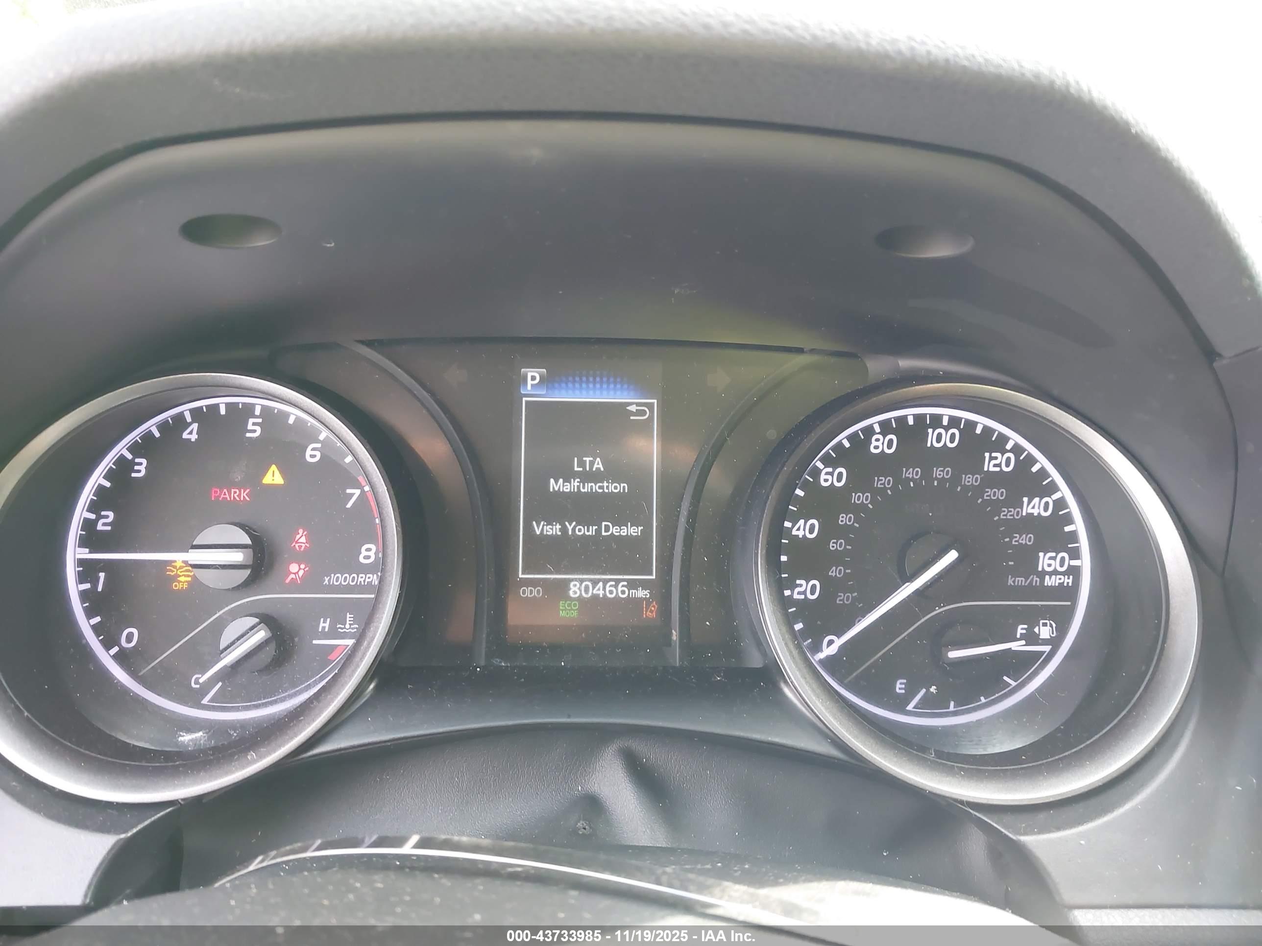 TOYOTA CAMRY image 7