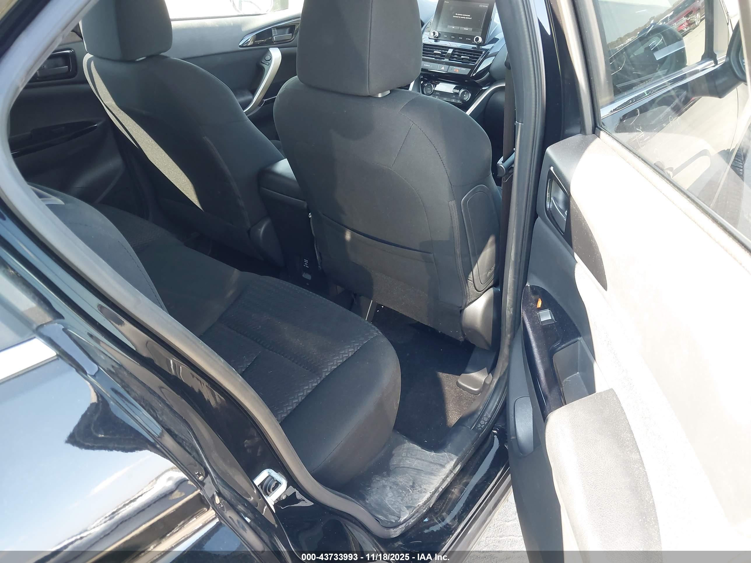 MITSUBISHI ECLIPSE image 8