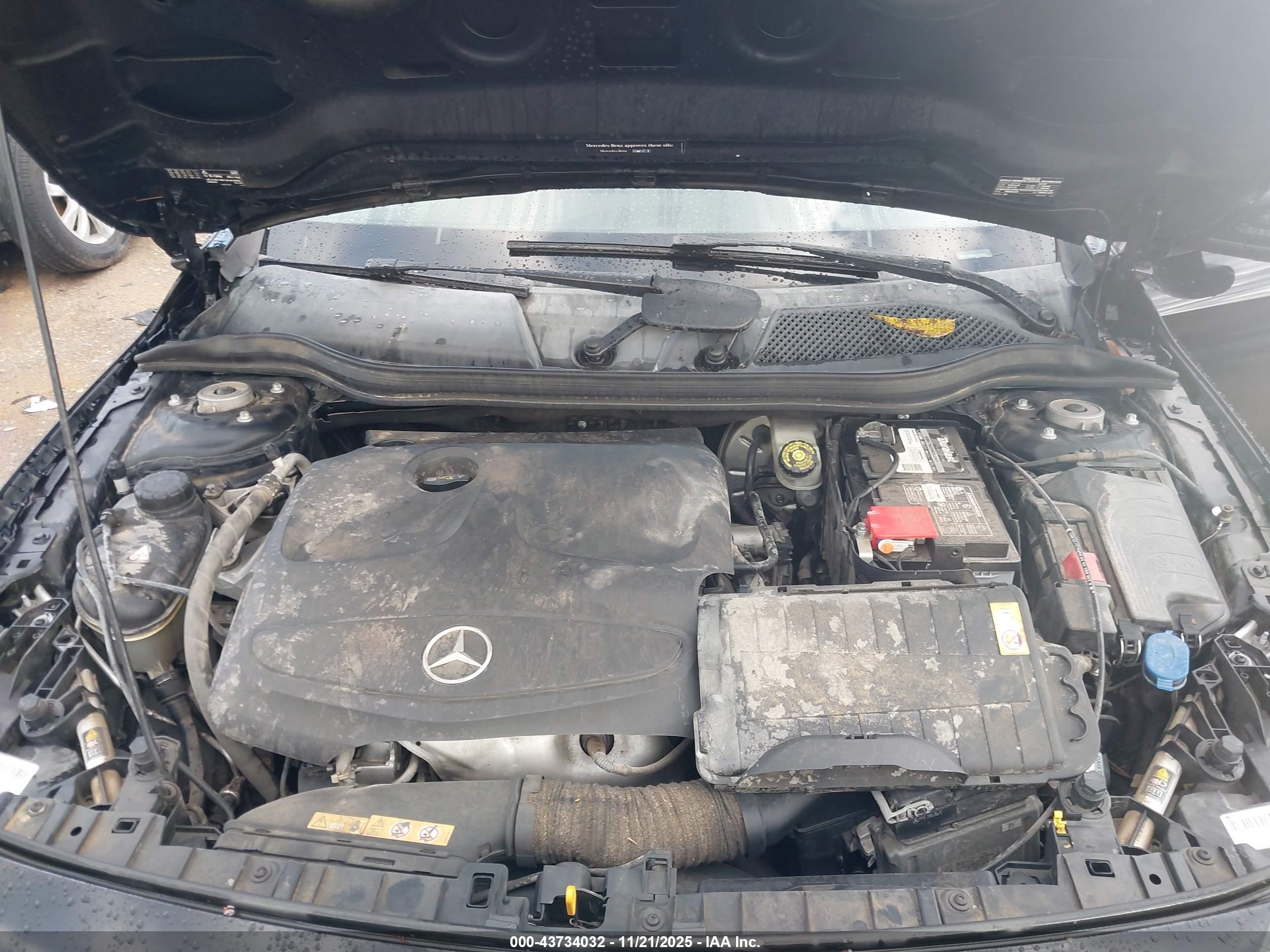 MERCEDES-BENZ GLA image 10