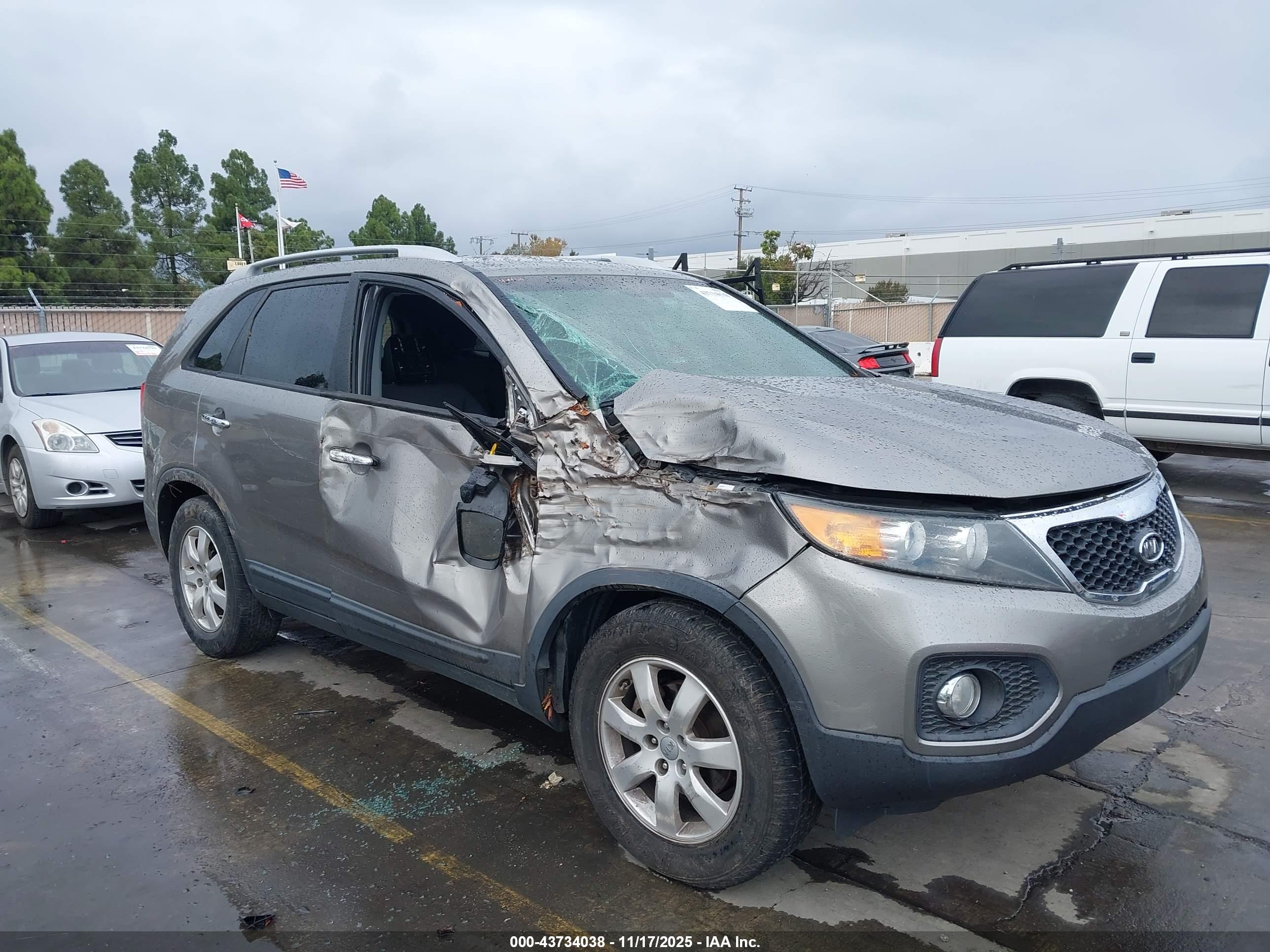 KIA SORENTO image 6