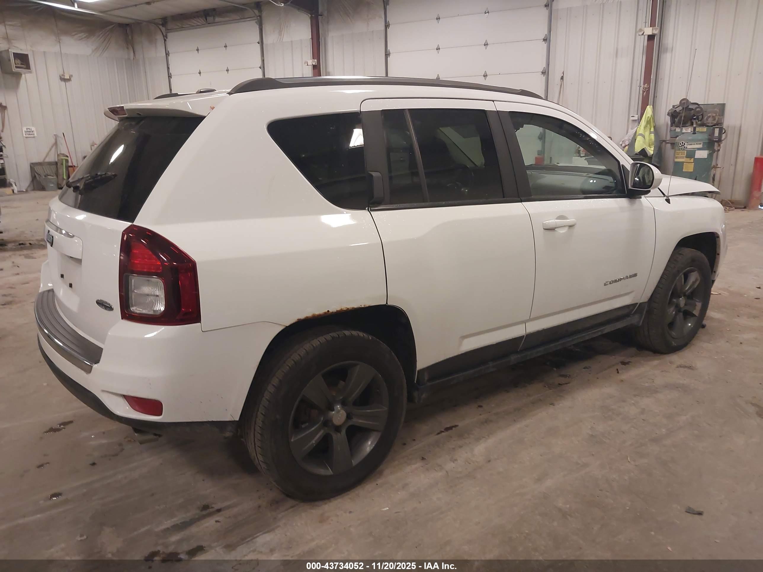 JEEP COMPASS image 4