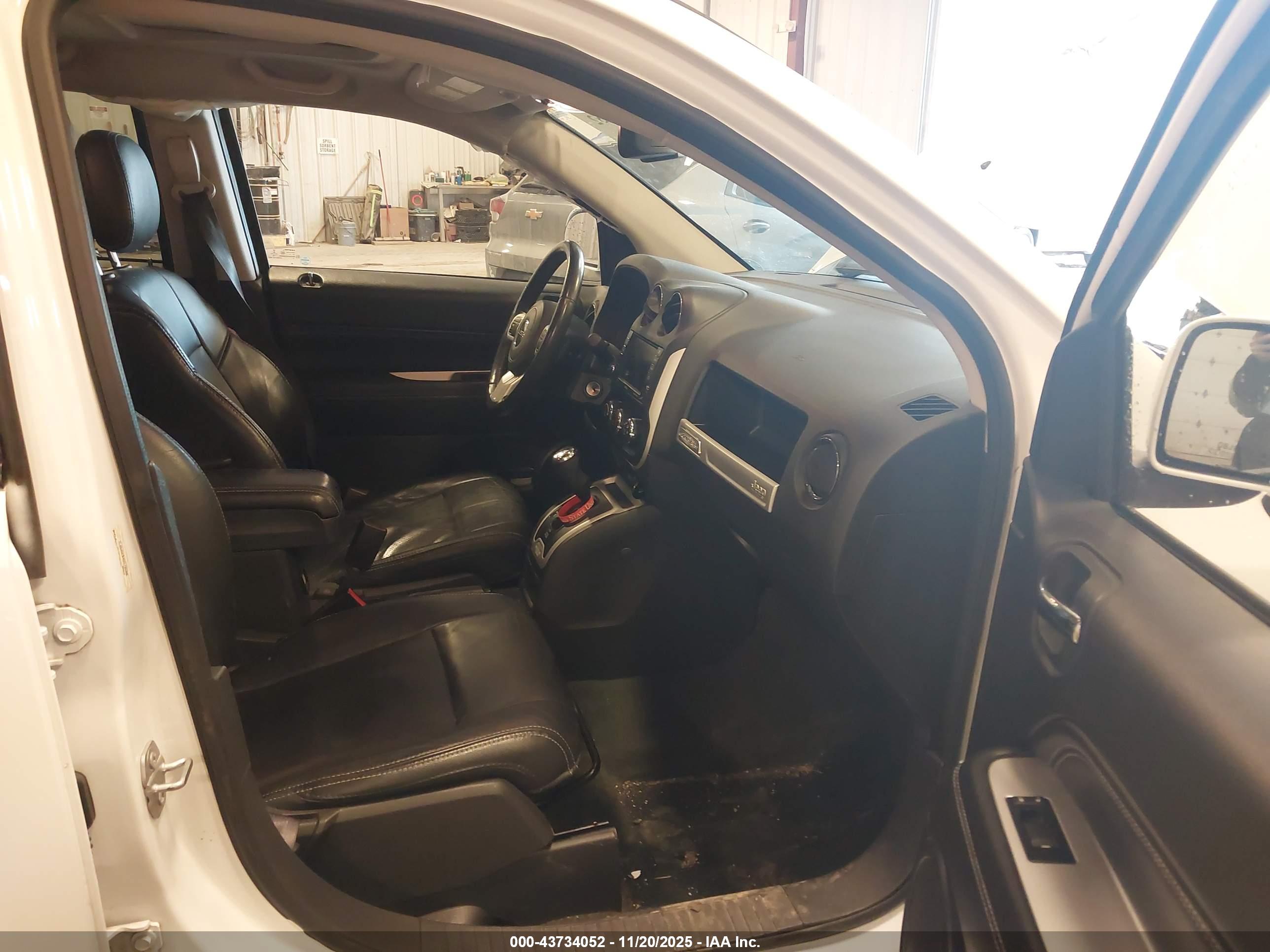 JEEP COMPASS image 5