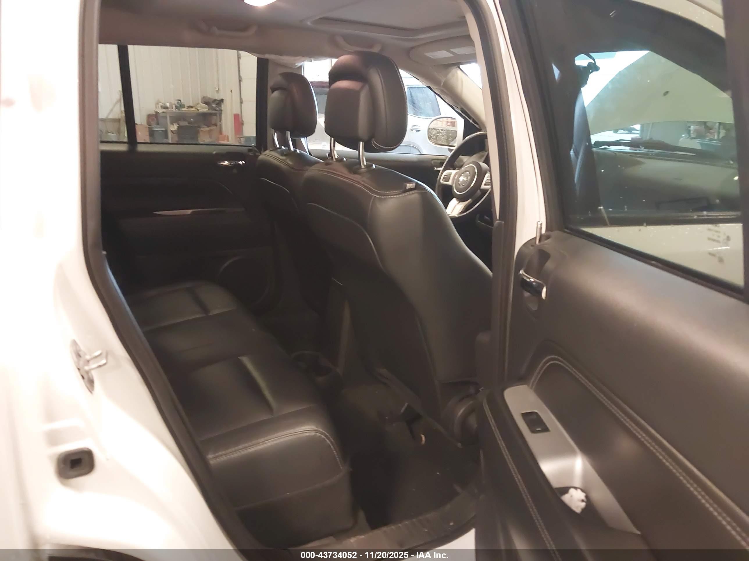 JEEP COMPASS image 8